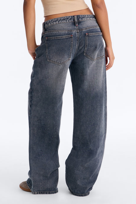 The 412 Low Rise Rigid Wide Leg Jeans - Dark Wash