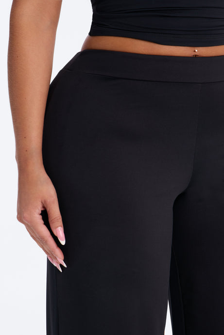 Contour Gaucho Capri Pant