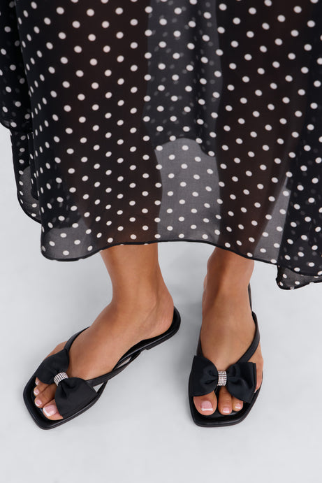 Carli Bow Flip Flops - Black