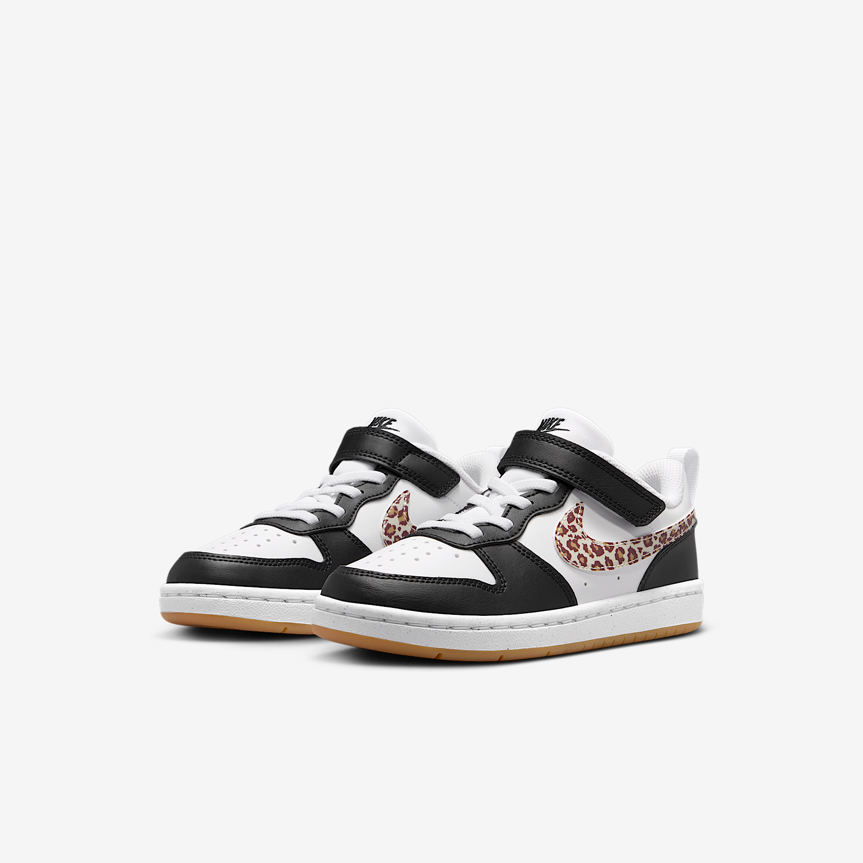 NikeCourt Borough Low