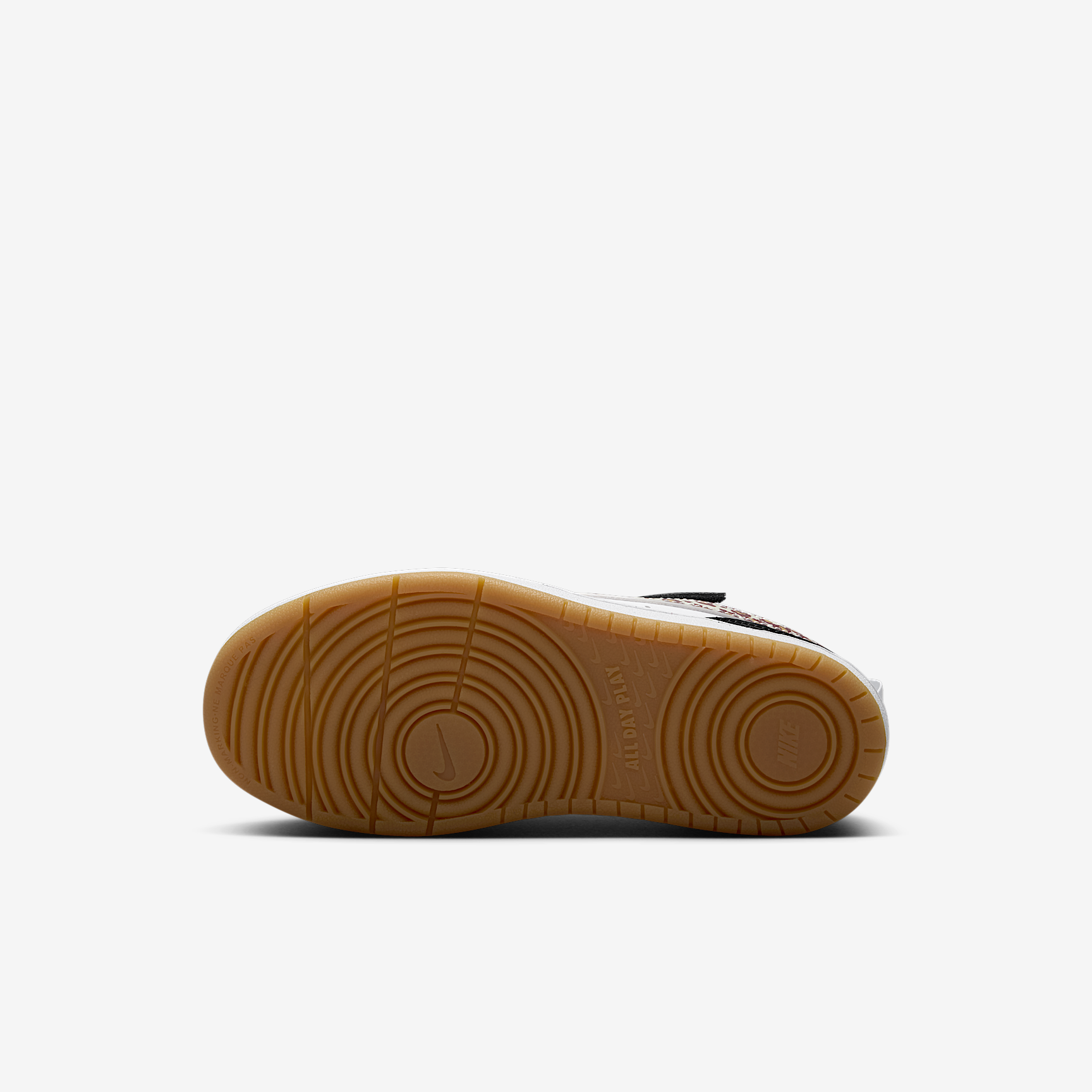 NikeCourt Borough Low