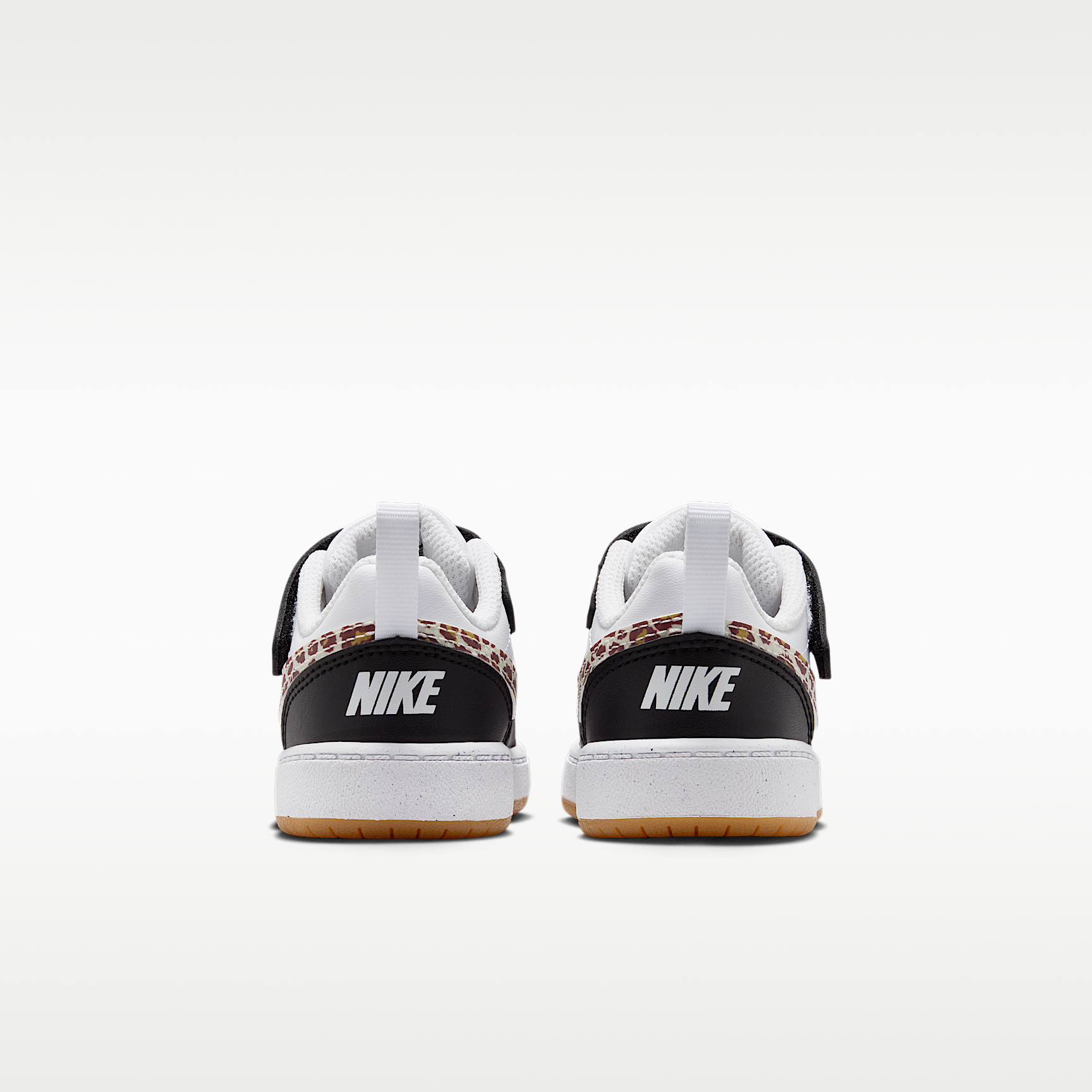 NikeCourt Borough Low