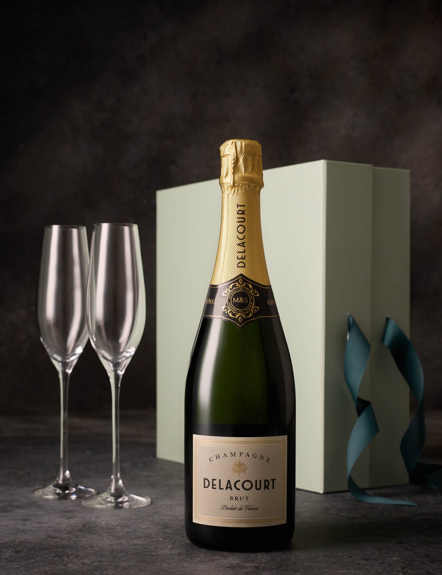 Delacourt Champagne & Glasses Gift