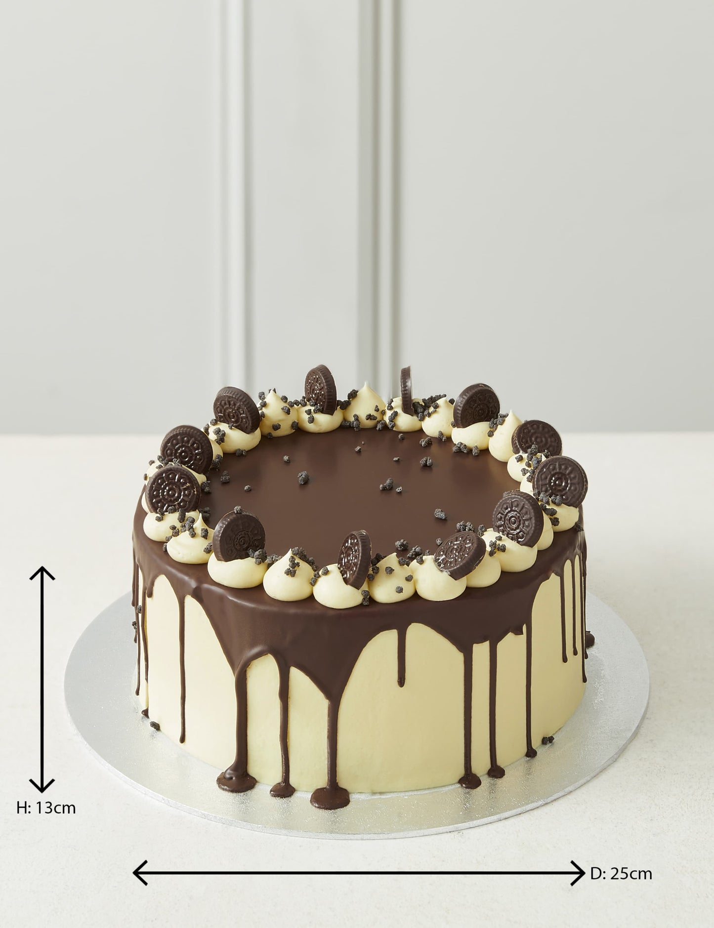 Extra Large Cookies & Cream Cake (Serves 32)