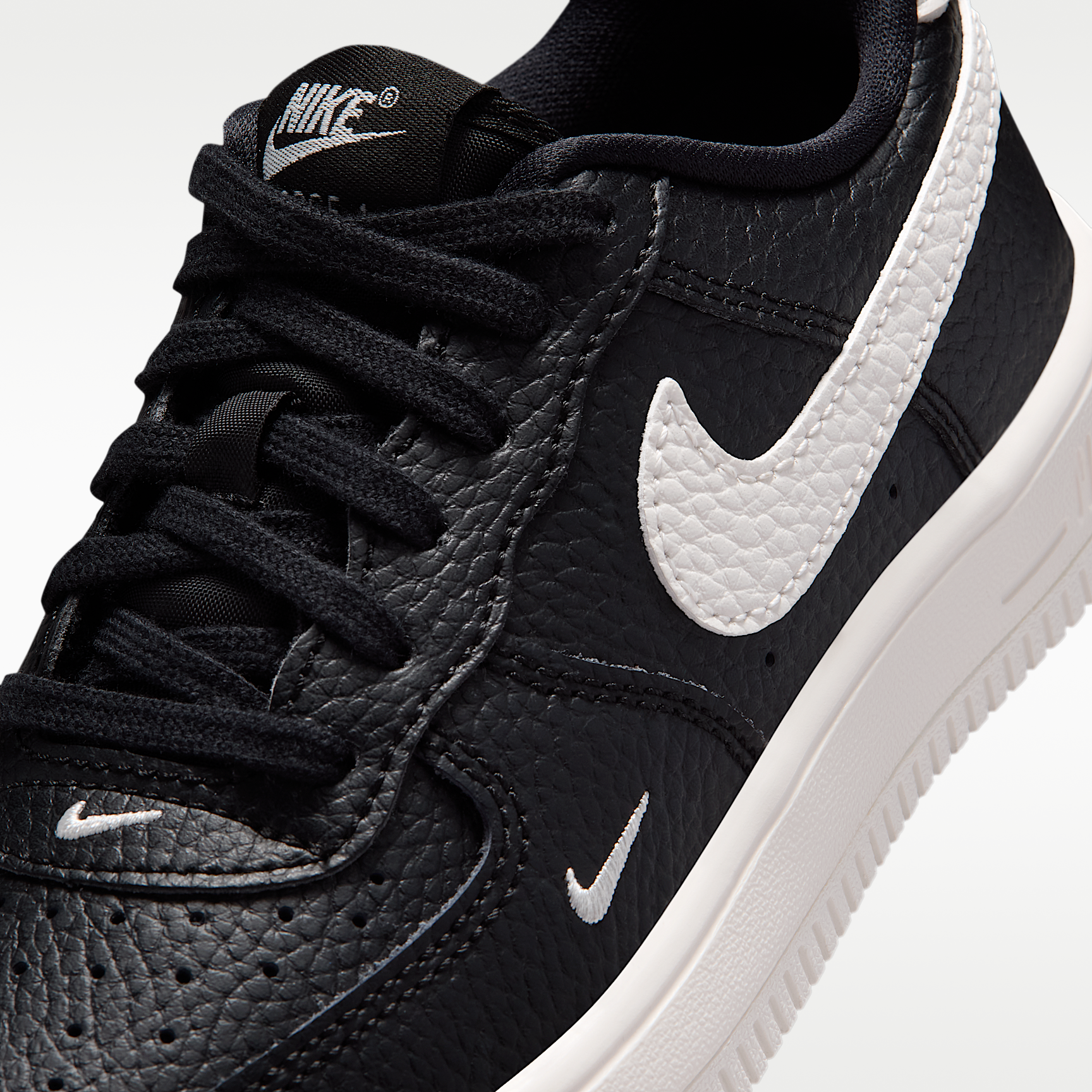 Nike Force 1 Low