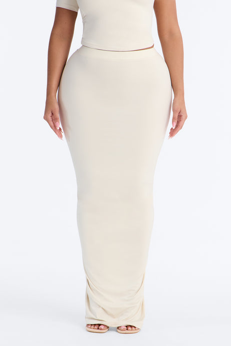 Second Skin Double Lined Ruched Back Slit Maxi Skirt