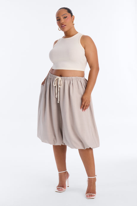 Andie Bubble Hem Bermuda Short - Stone