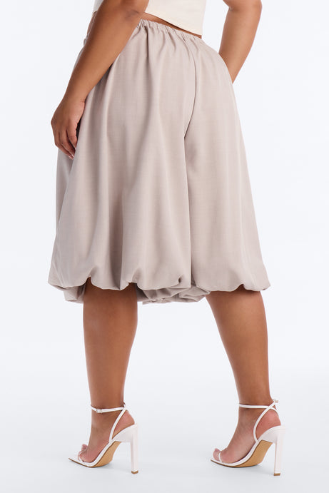 Andie Bubble Hem Bermuda Short - Stone