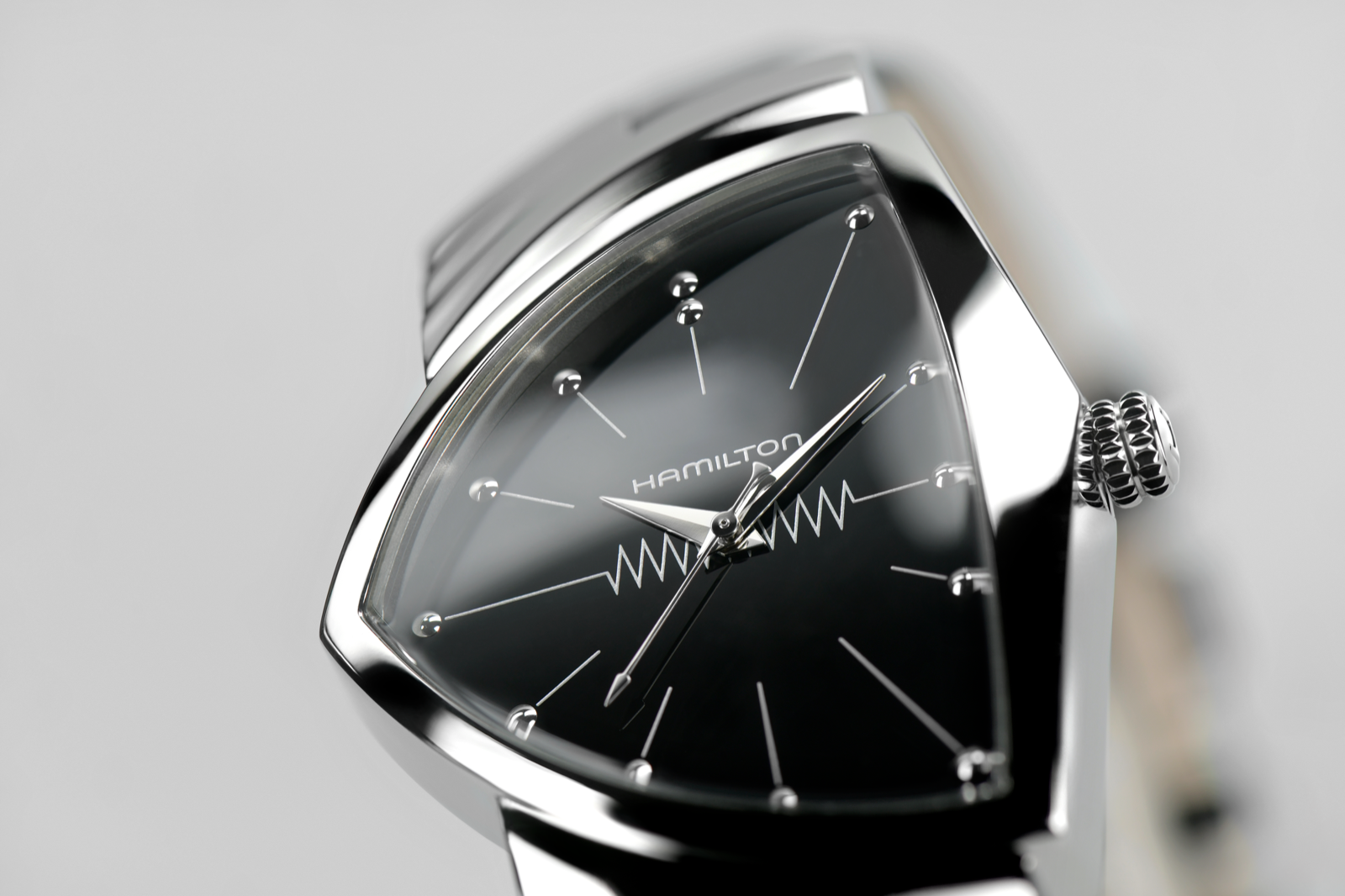 Hamilton Ventura 1957 Recreation Men In Black Quartz