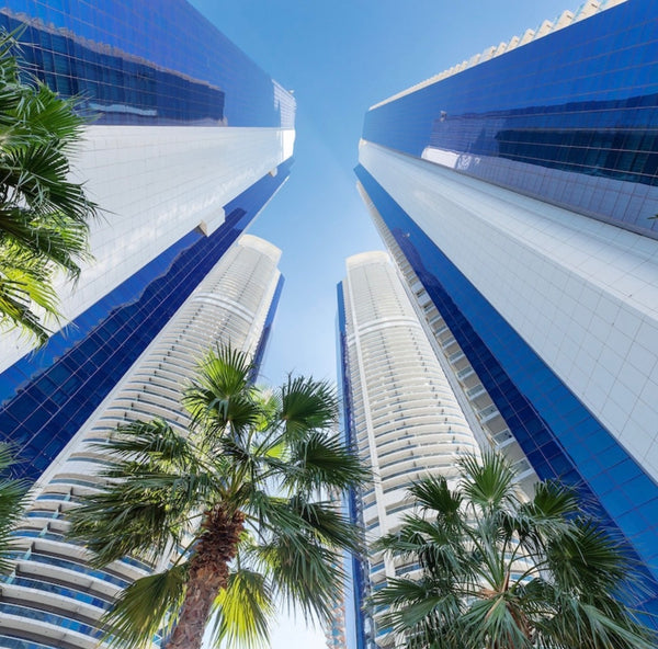 Paramount Hotels & Resorts — Studio 1 2 3 Luxury Hotel Apartments — Hollywood Inspired Lifestyle Masterpiece — Business Bay Dubai