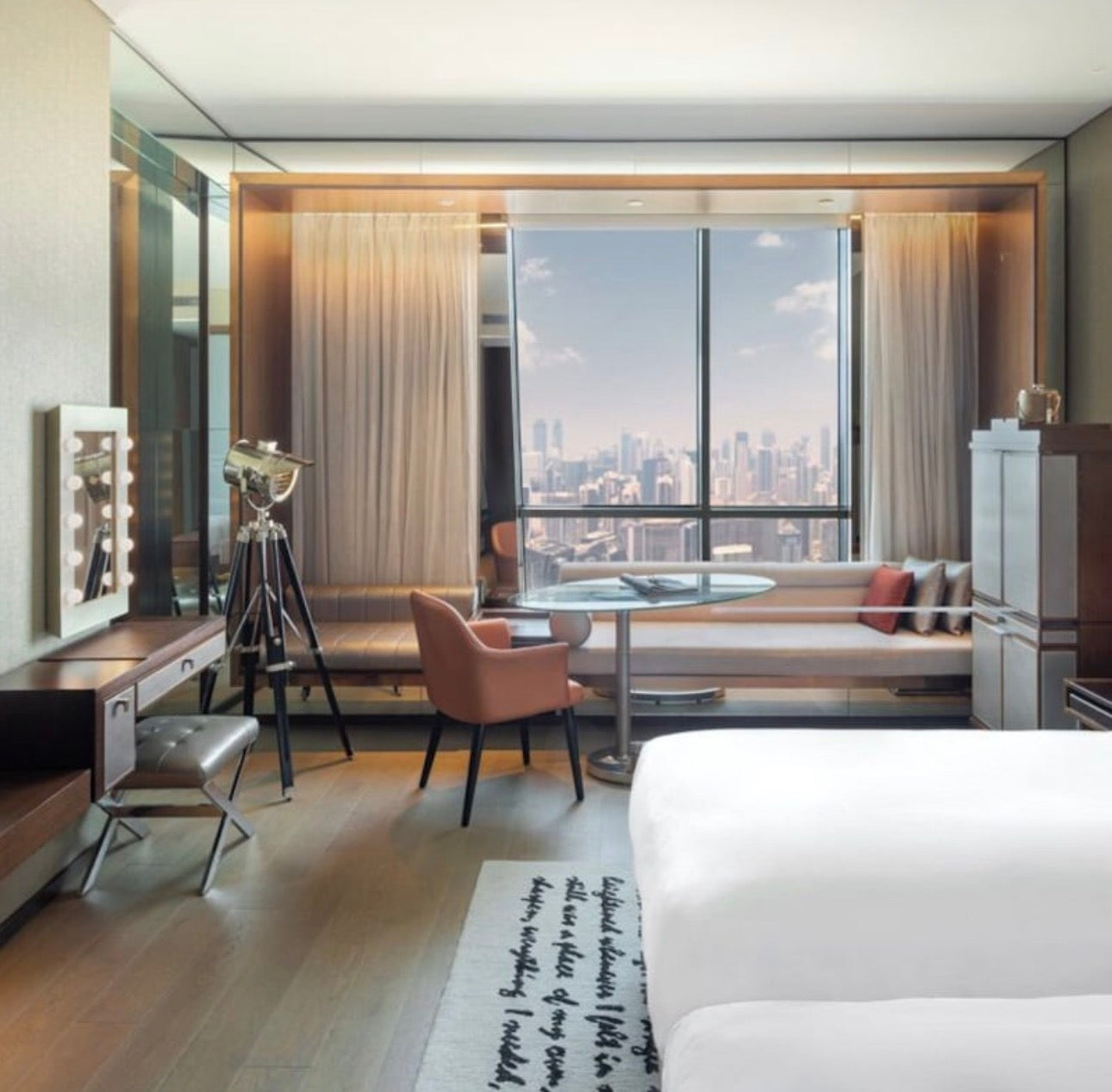 Paramount Hotels & Resorts — Studio 1 2 3 Luxury Hotel Apartments — Hollywood Inspired Lifestyle Masterpiece — Business Bay Dubai