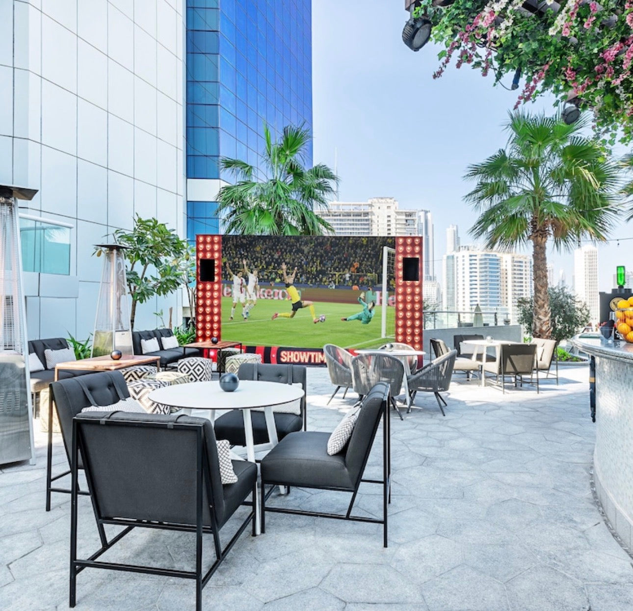 Paramount Hotels & Resorts — Studio 1 2 3 Luxury Hotel Apartments — Hollywood Inspired Lifestyle Masterpiece — Business Bay Dubai