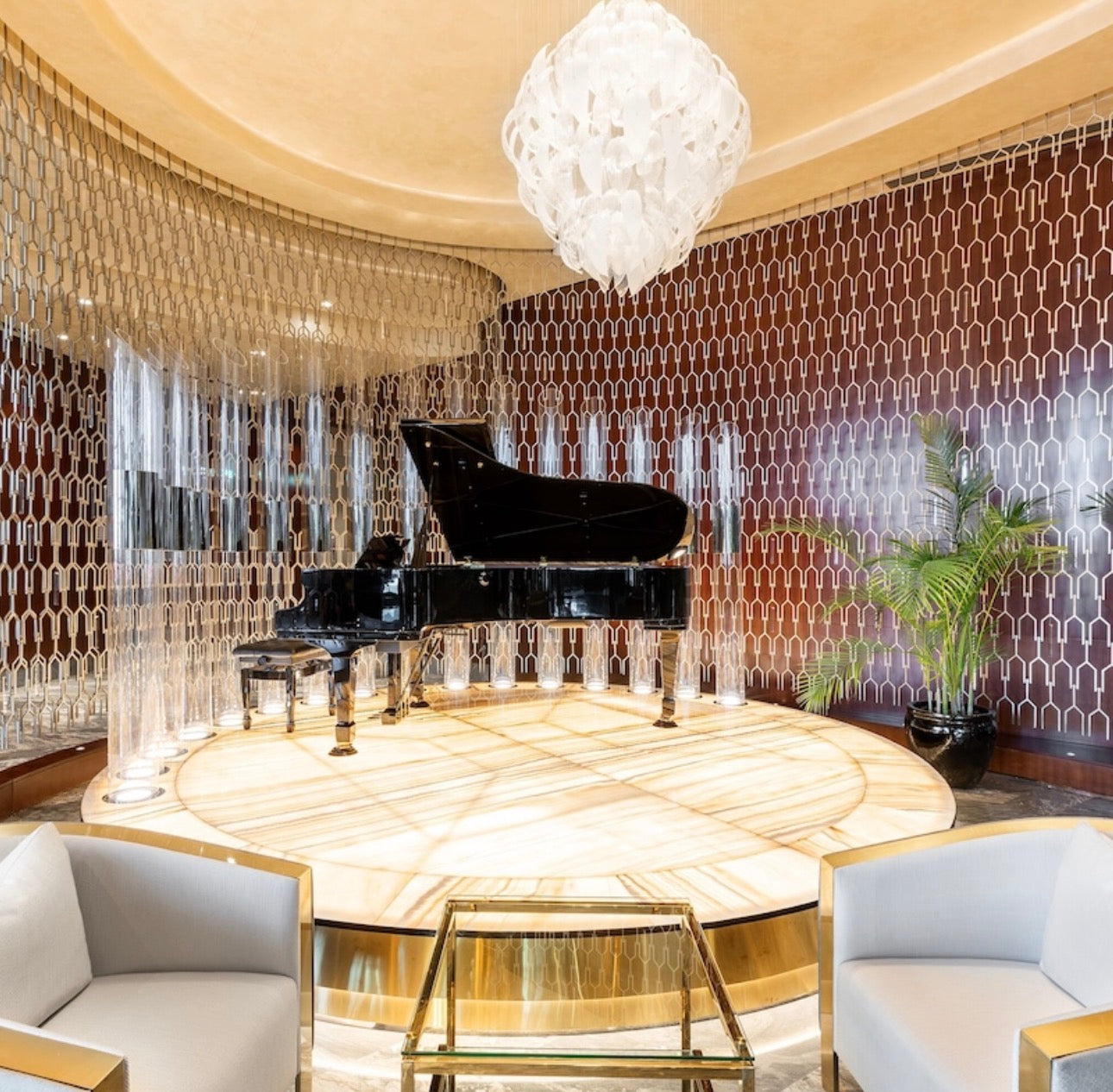 Paramount Hotels & Resorts — Studio 1 2 3 Luxury Hotel Apartments — Hollywood Inspired Lifestyle Masterpiece — Business Bay Dubai