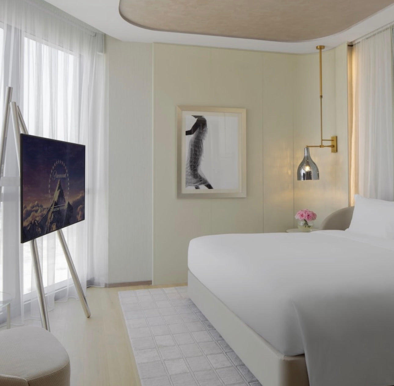 Paramount Hotels & Resorts — Studio 1 2 3 Luxury Hotel Apartments — Hollywood Inspired Lifestyle Masterpiece — Business Bay Dubai