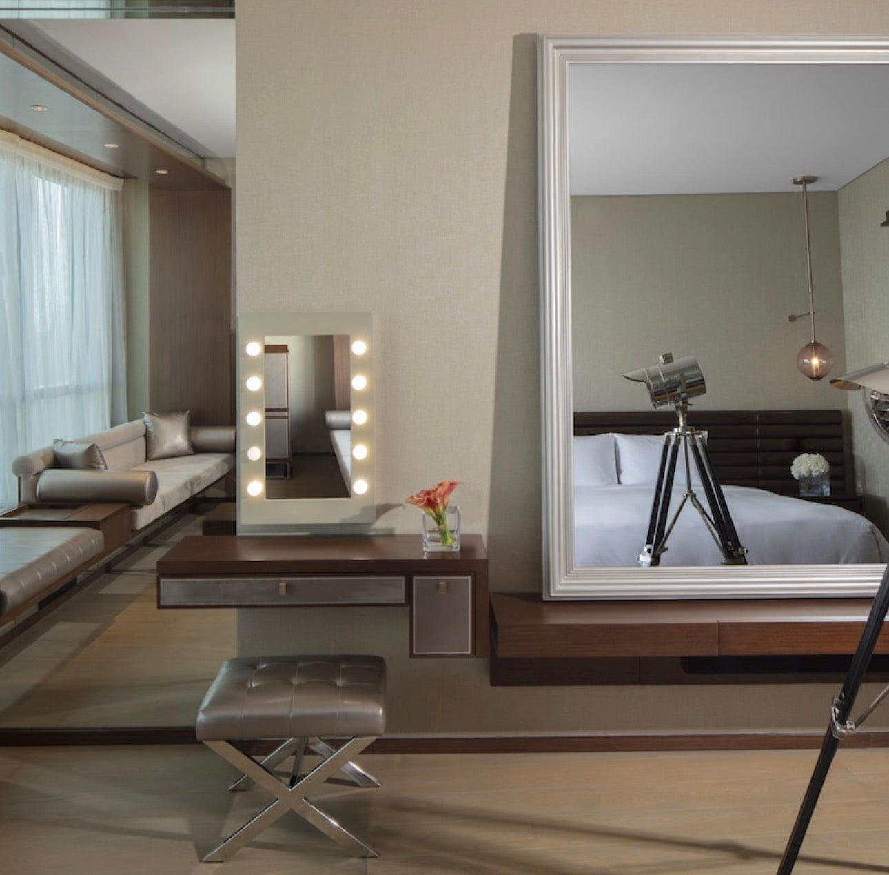 Paramount Hotels & Resorts — Studio 1 2 3 Luxury Hotel Apartments — Hollywood Inspired Lifestyle Masterpiece — Business Bay Dubai