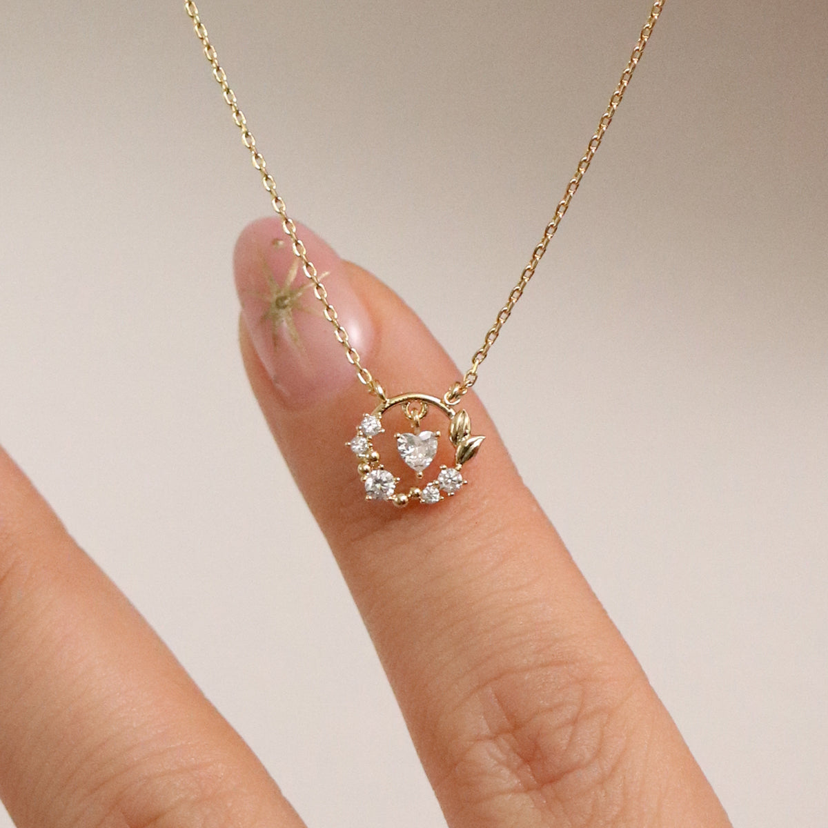 Cubic heart leaf necklace - Interactive Group