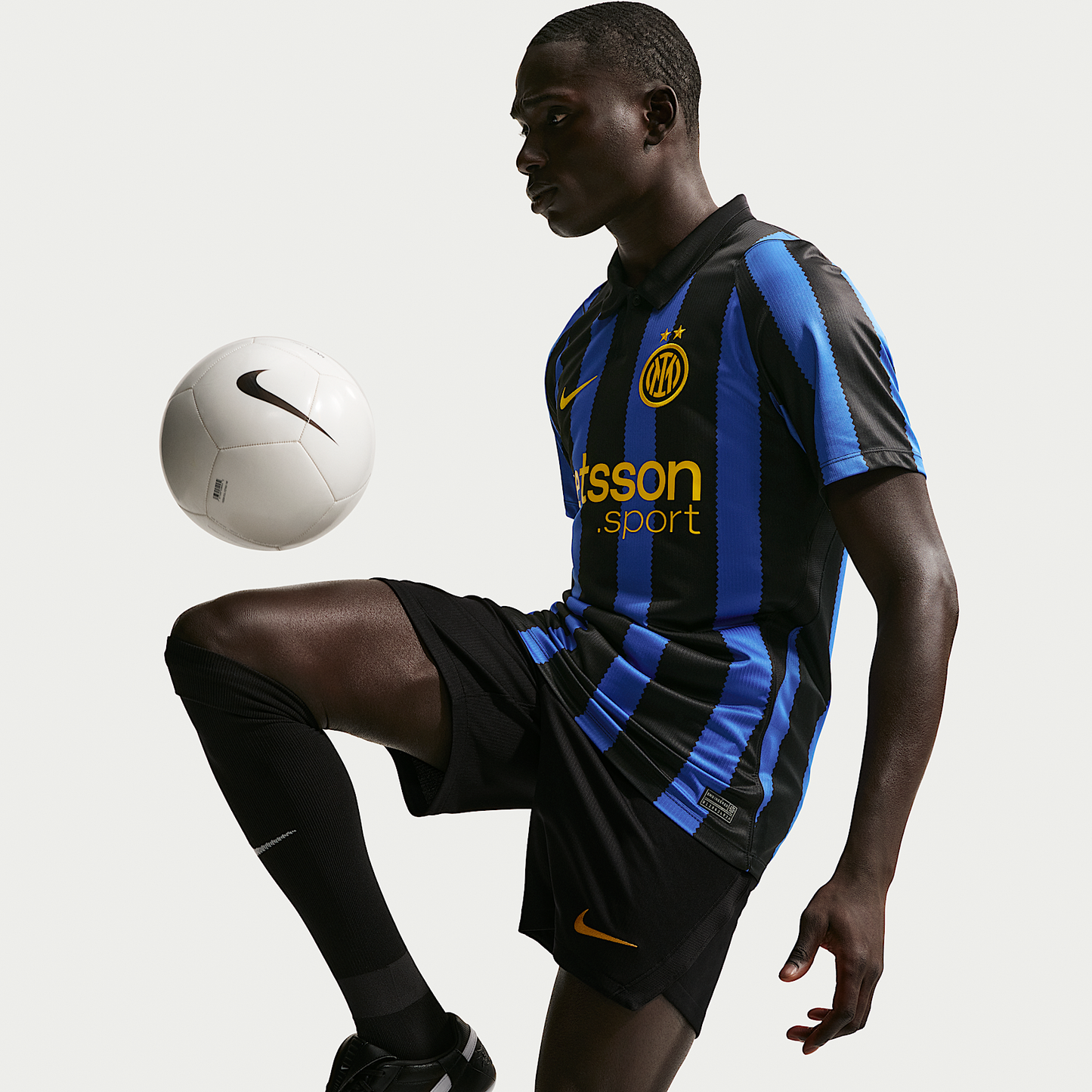 Inter Milan 2026/27 Stadium Home Men's Nike Dri-FIT Football Replica Shorts