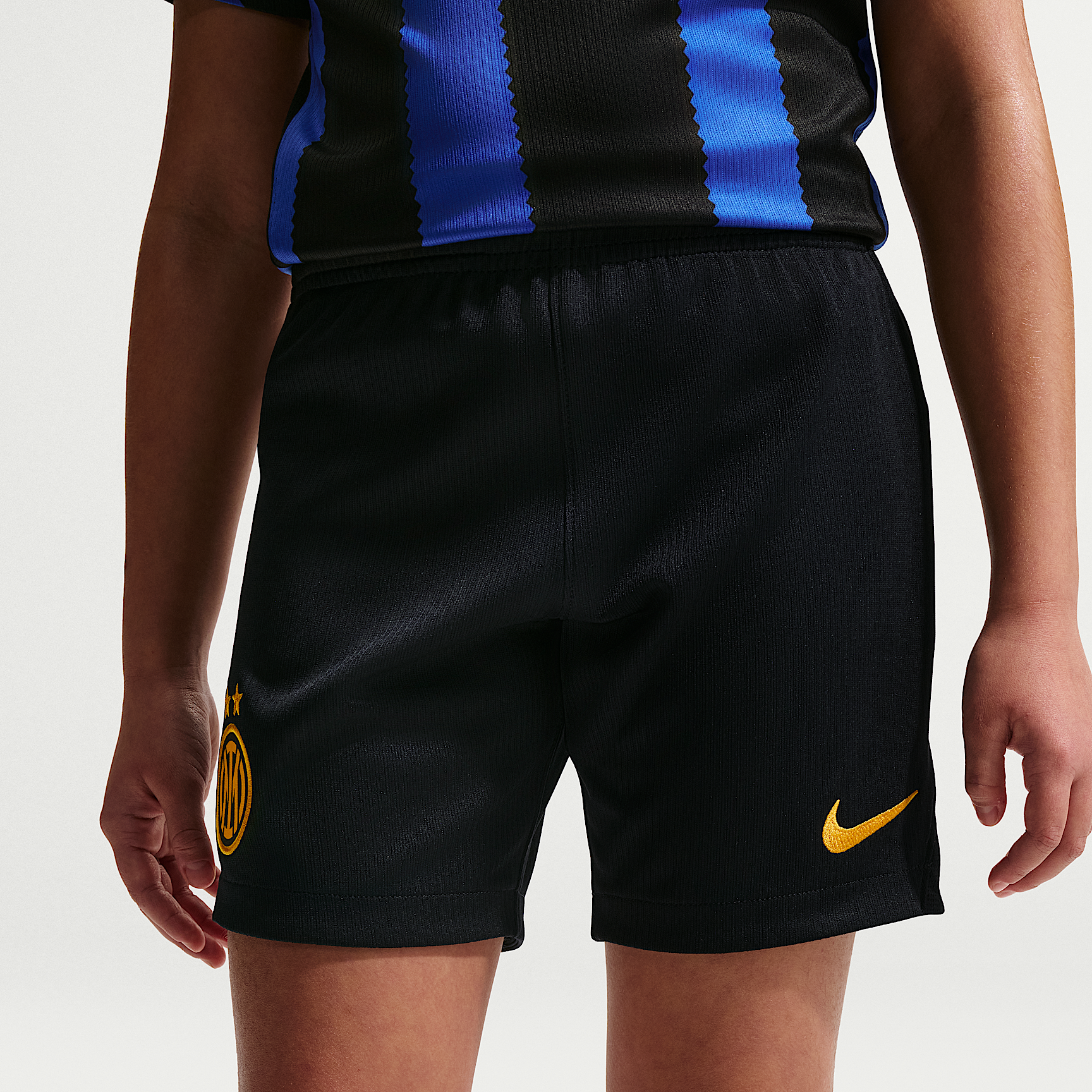 Inter Milan 2026/27 Stadium Home Older Kids' Nike Dri-FIT Football Replica Shorts