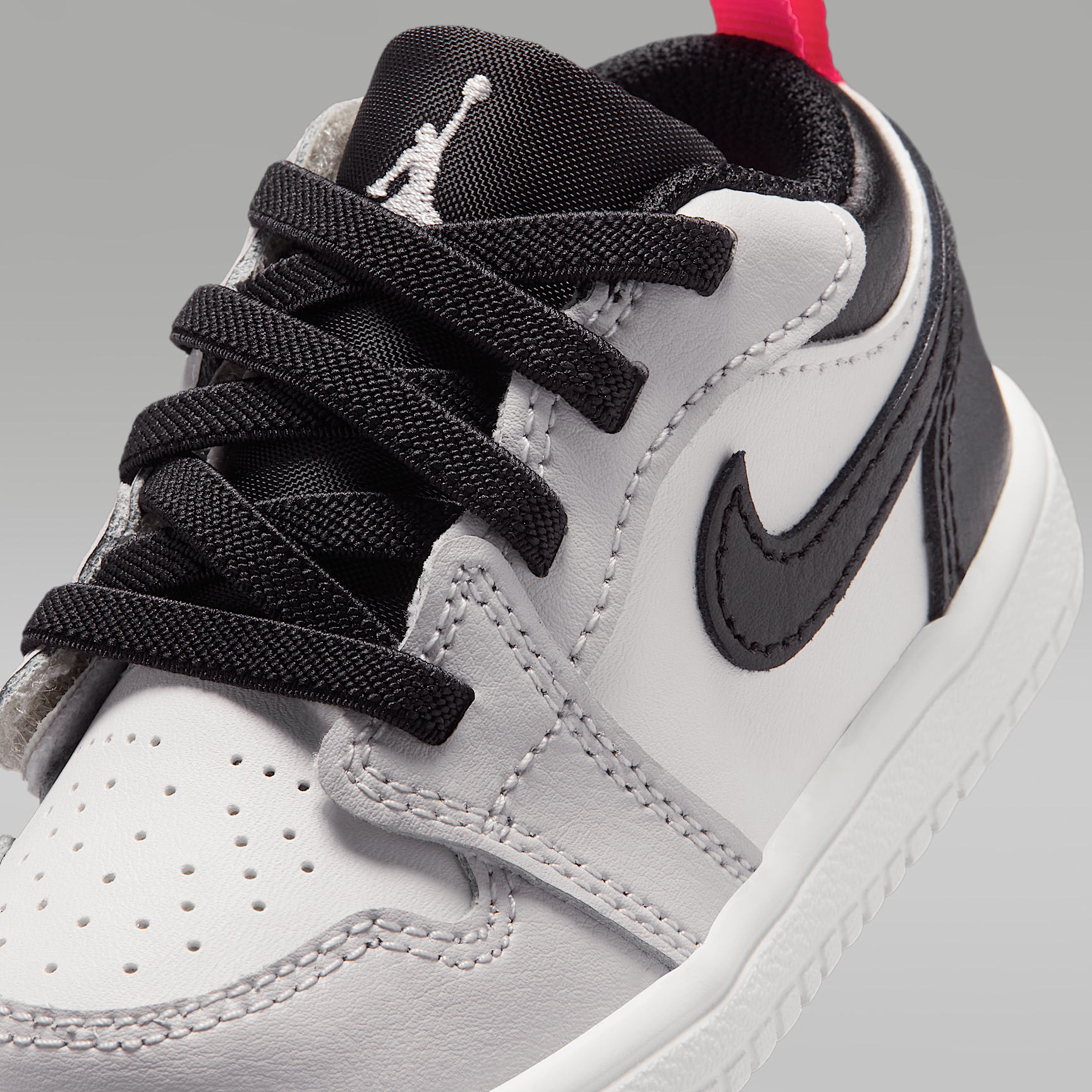 Jordan 1 Low Alt