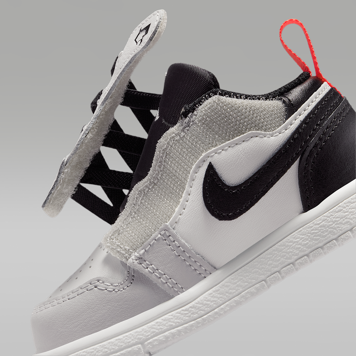 Jordan 1 Low Alt