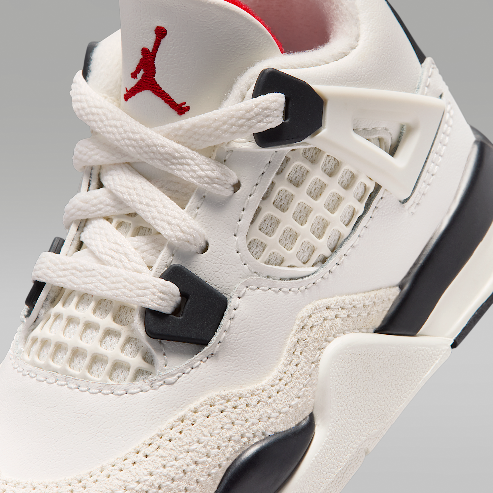 Jordan 4 Retro 'Flight Club'