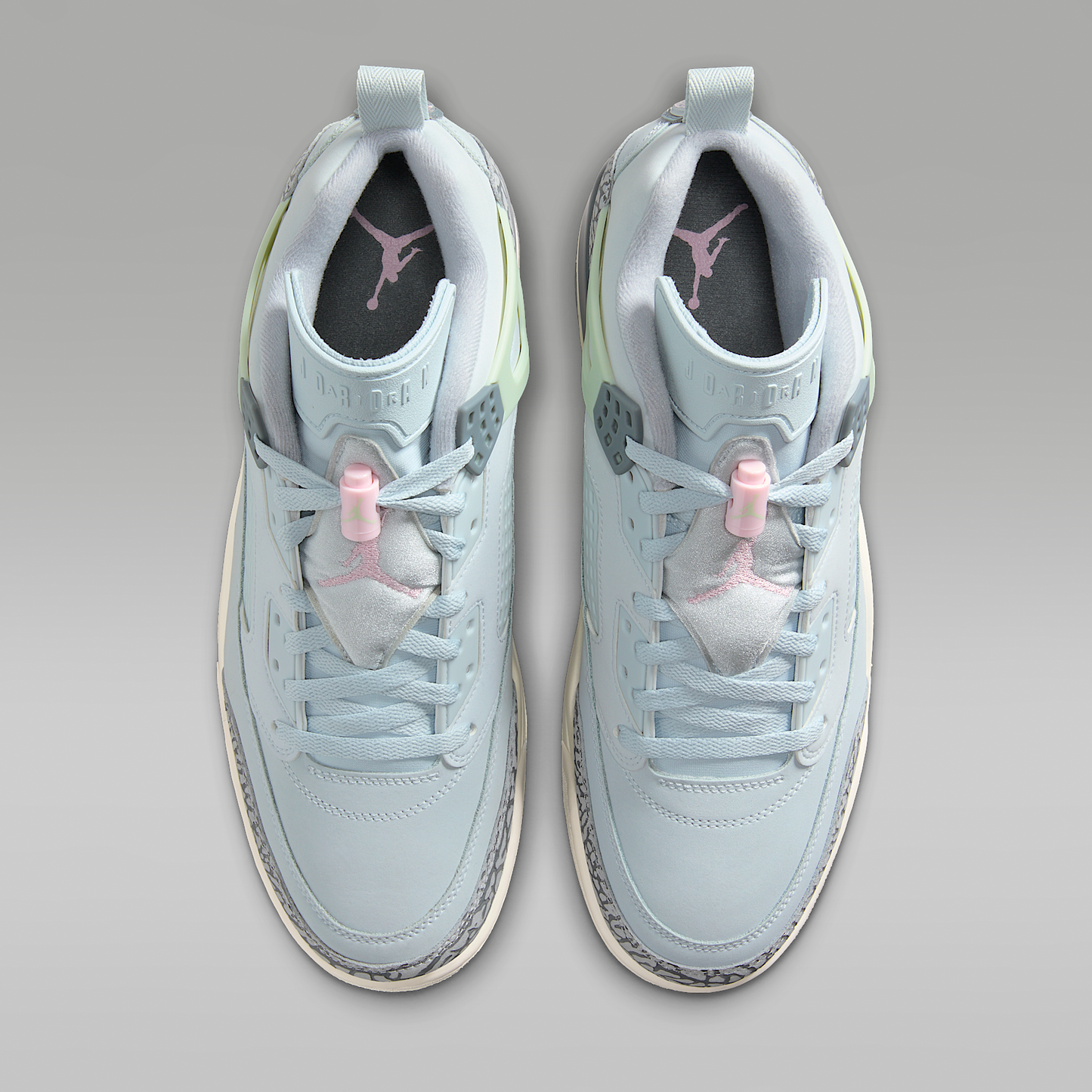 Jordan Spizike Low