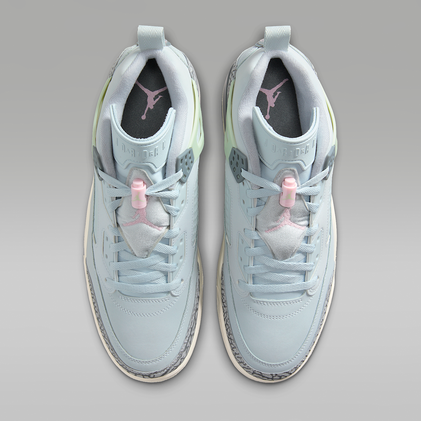Jordan Spizike Low
