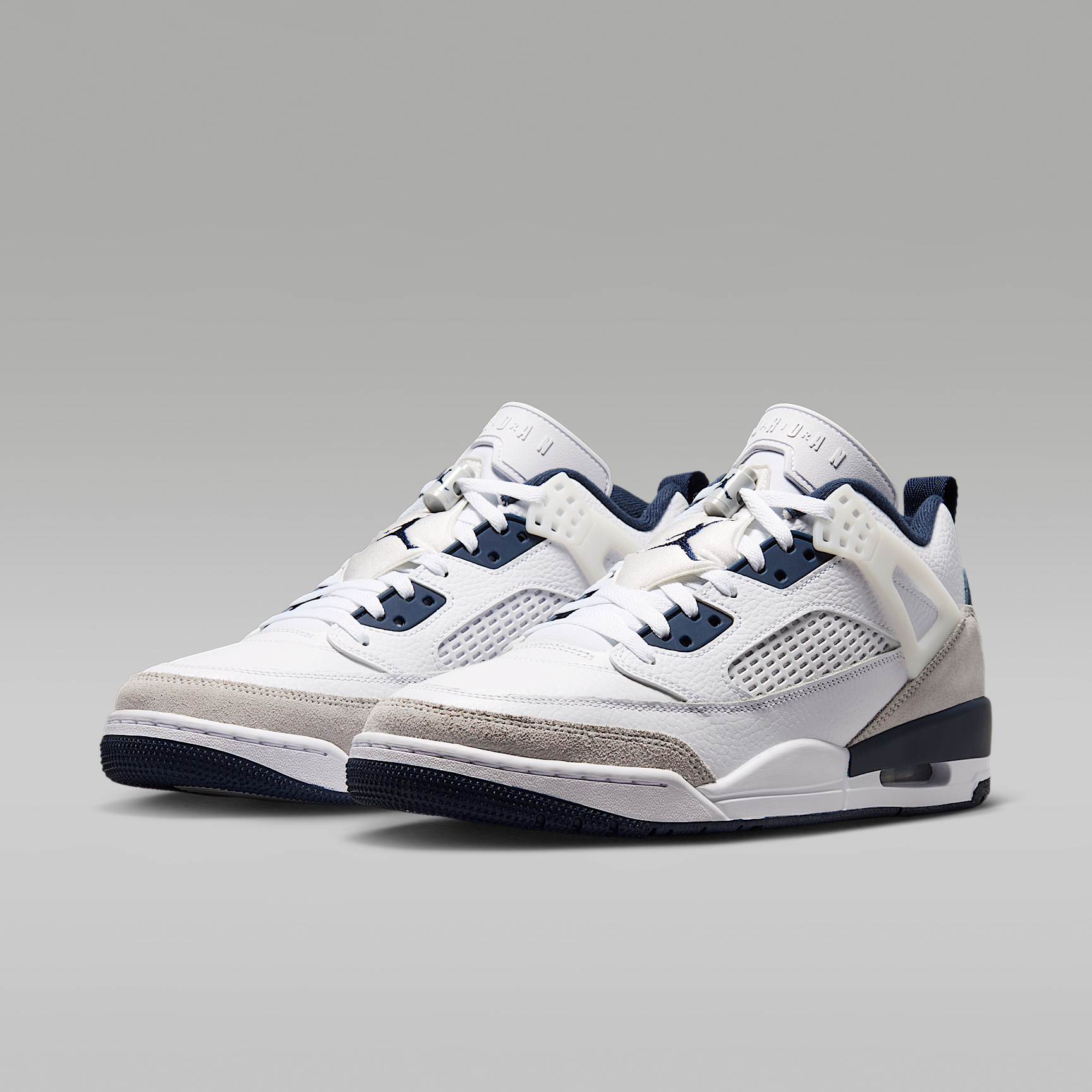 Jordan Spizike Low