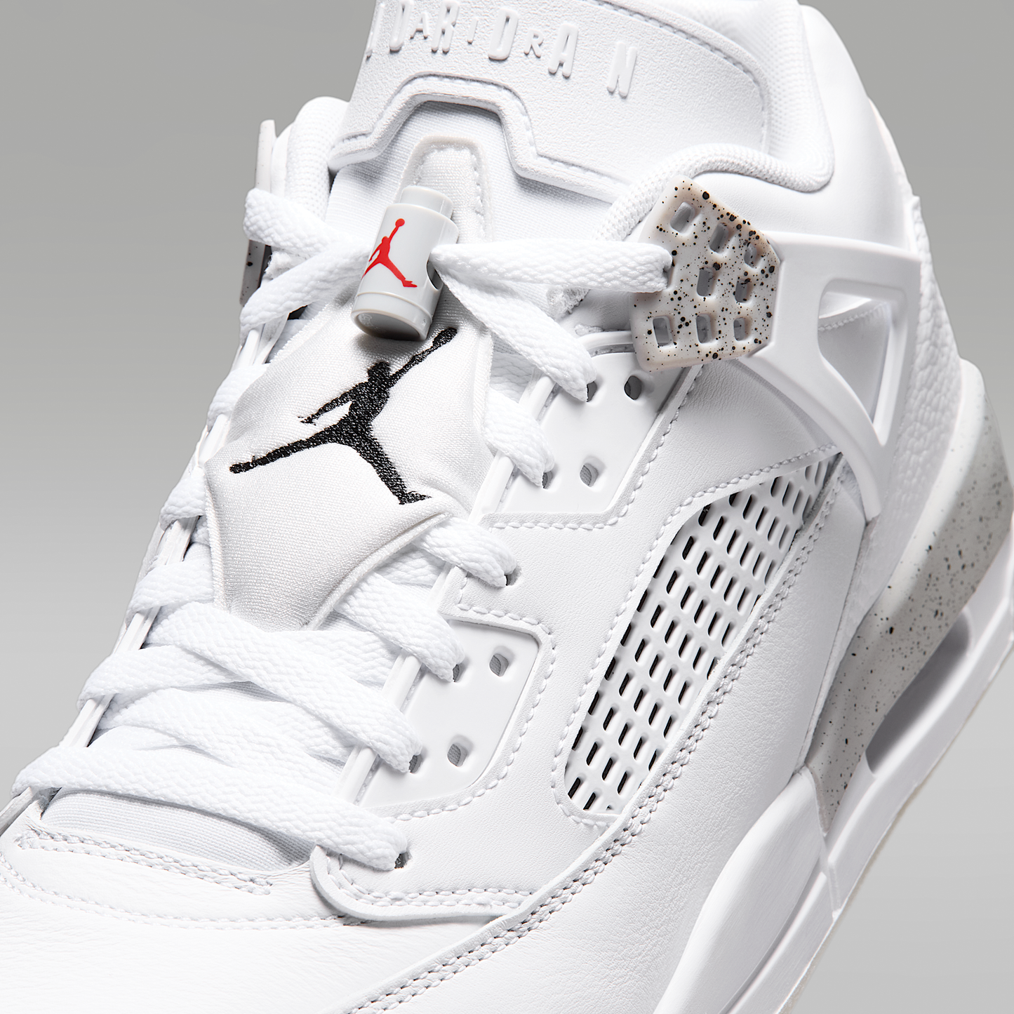 Jordan Spizike Low