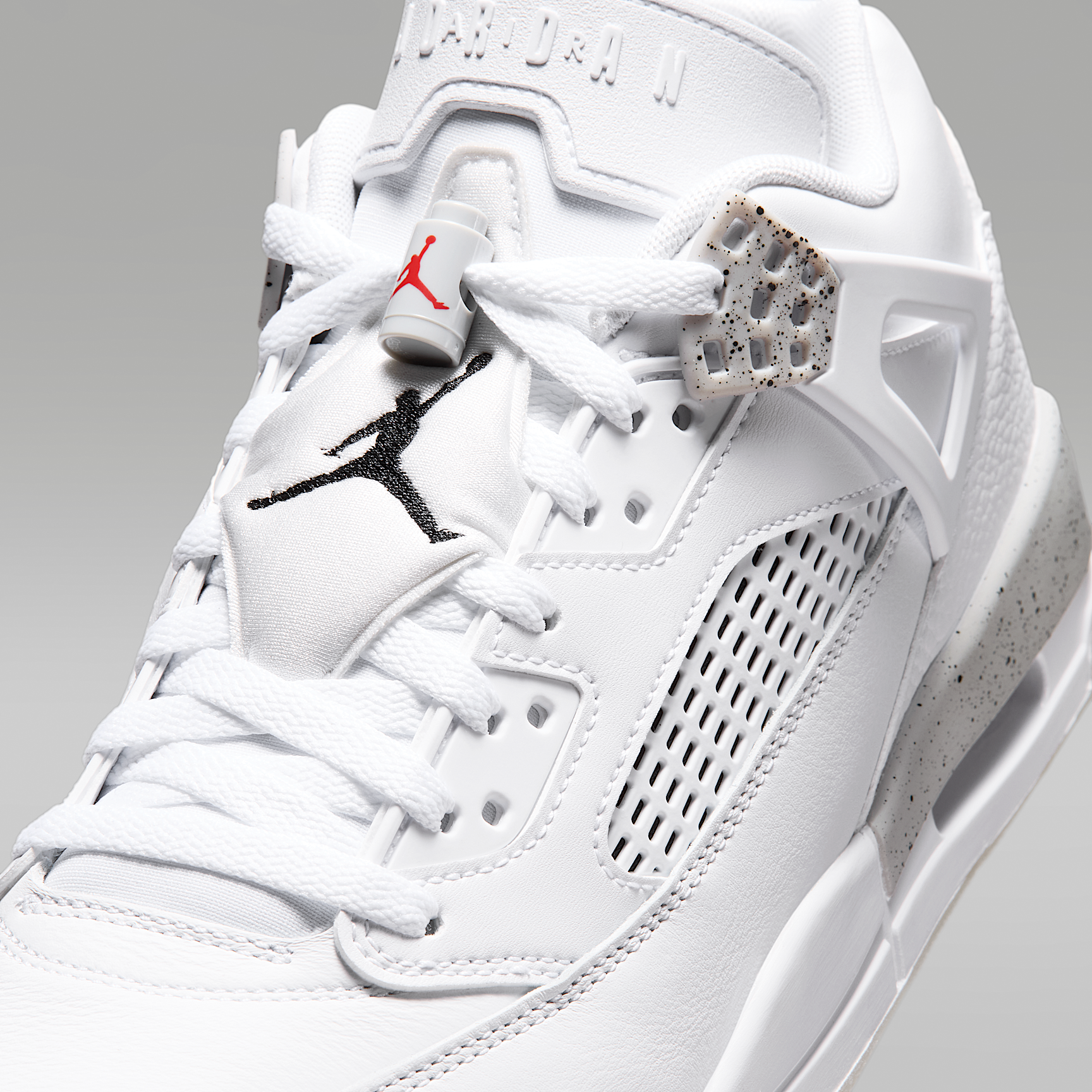 Jordan Spizike Low