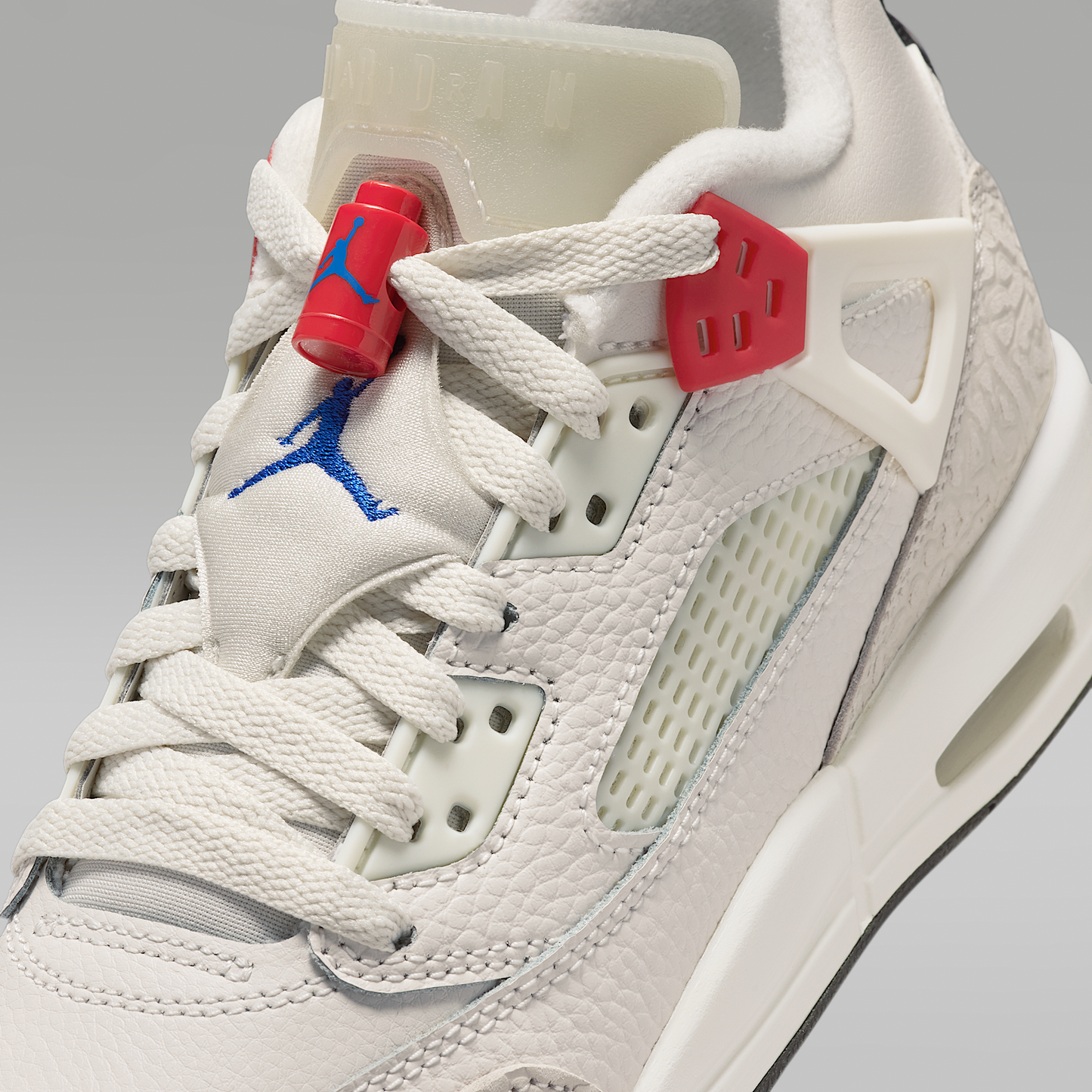 Jordan Spizike Low