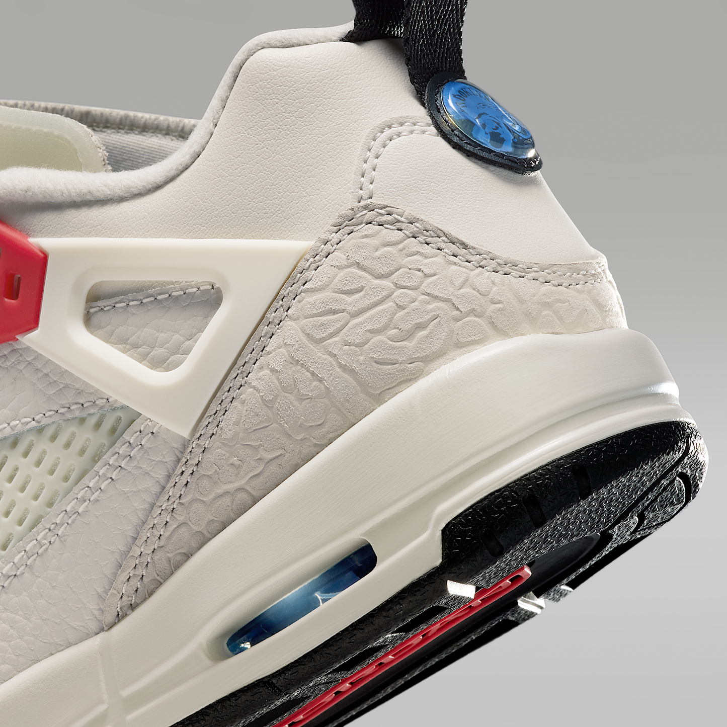 Jordan Spizike Low