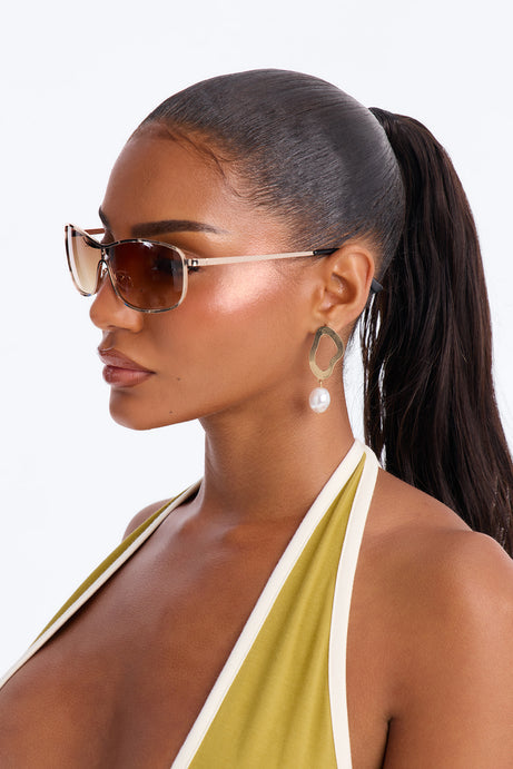 At The Distance Sunglasses - Gold/Brown