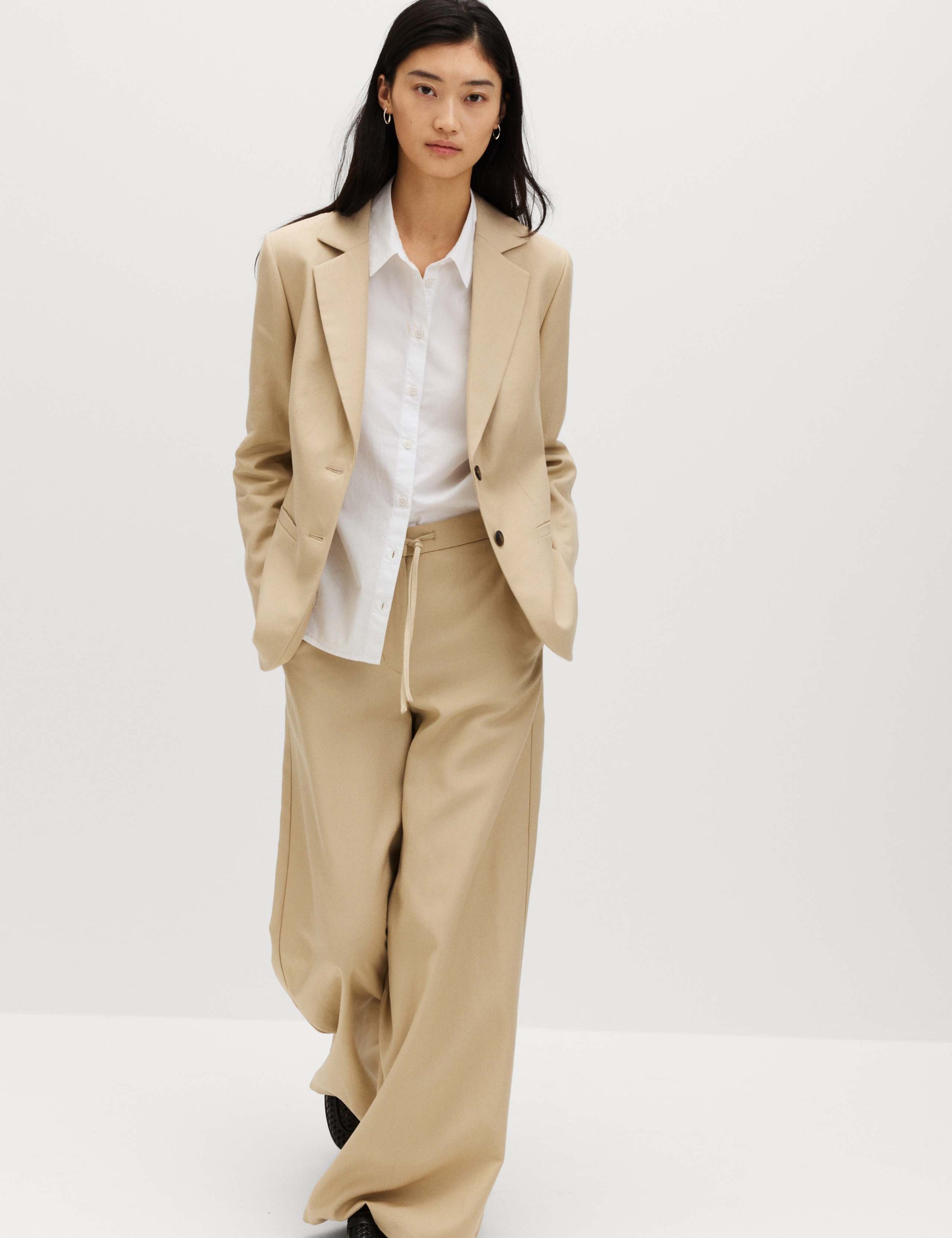 Lyocell Rich Single Breasted Blazer with Linen