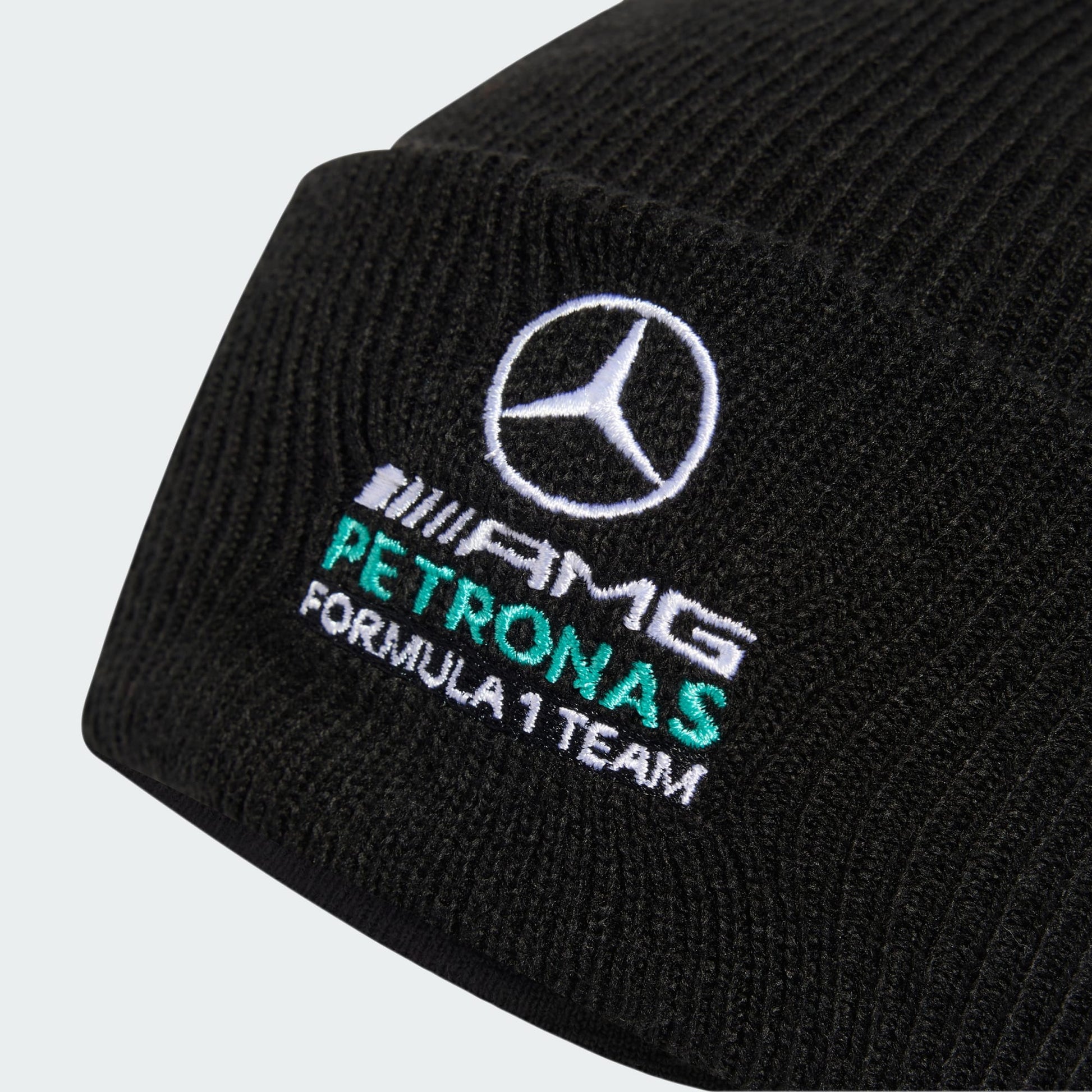 MERCEDES - AMG PETRONAS FORMULA 1 TEAM DNA BEANIE
