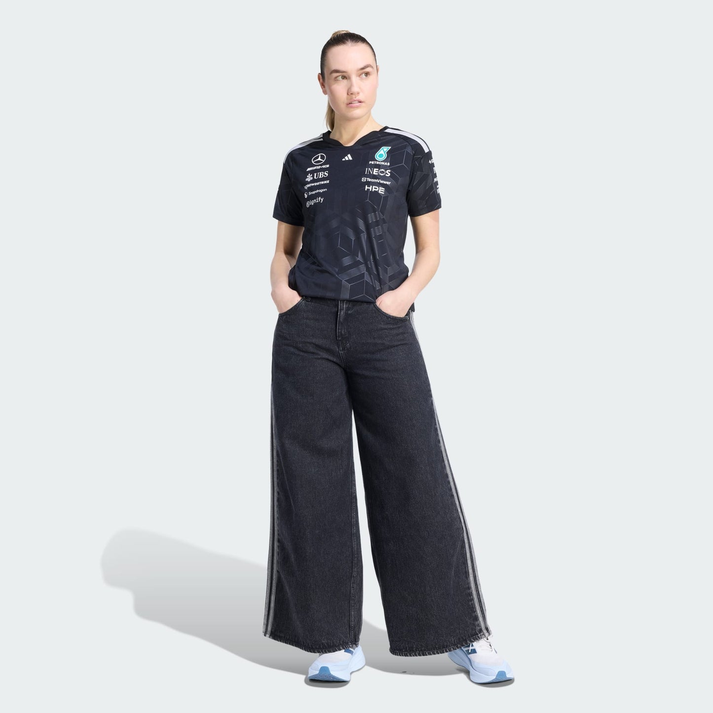 MERCEDES - AMG PETRONAS FORMULA 1 TEAM DRIVER JERSEY