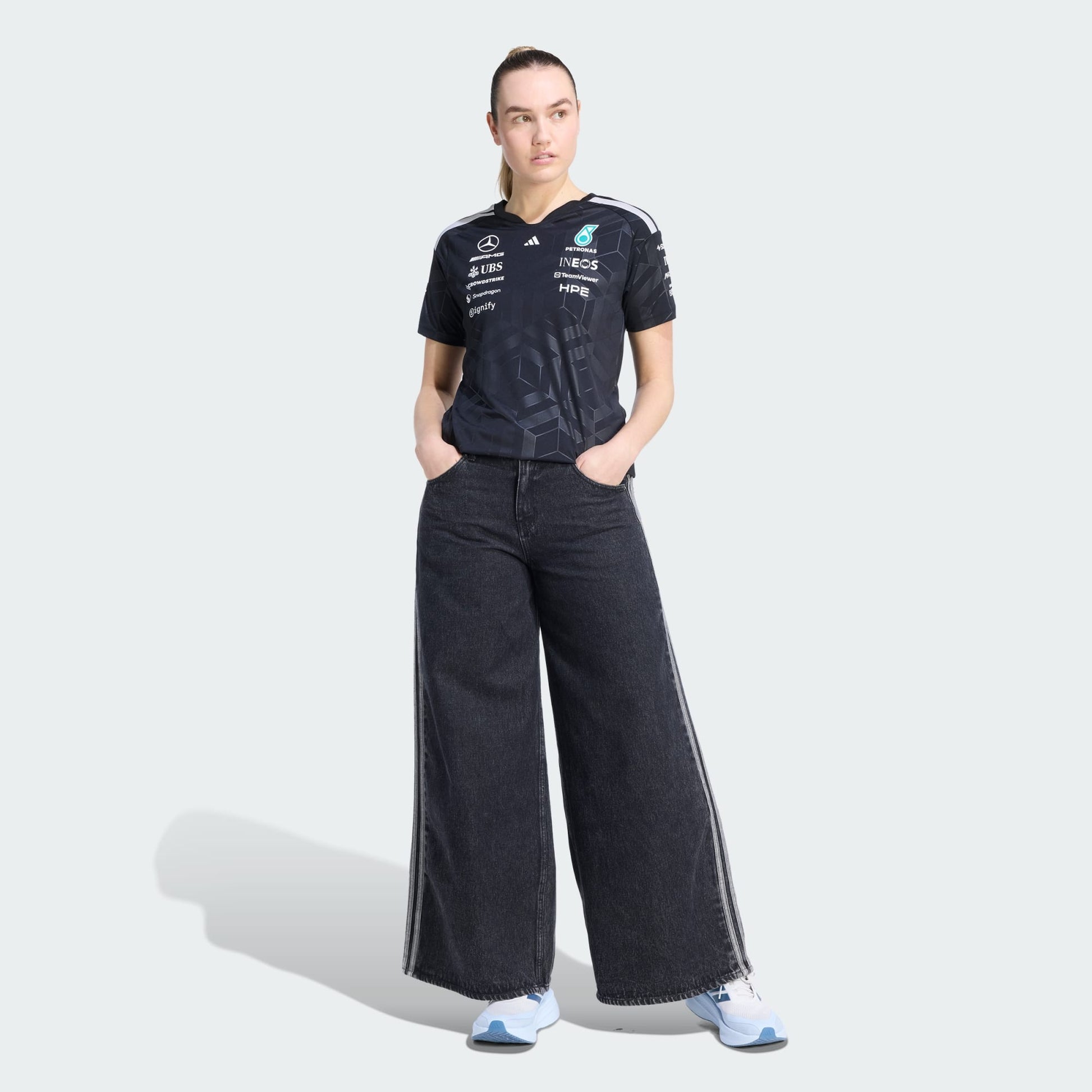 MERCEDES - AMG PETRONAS FORMULA 1 TEAM DRIVER JERSEY