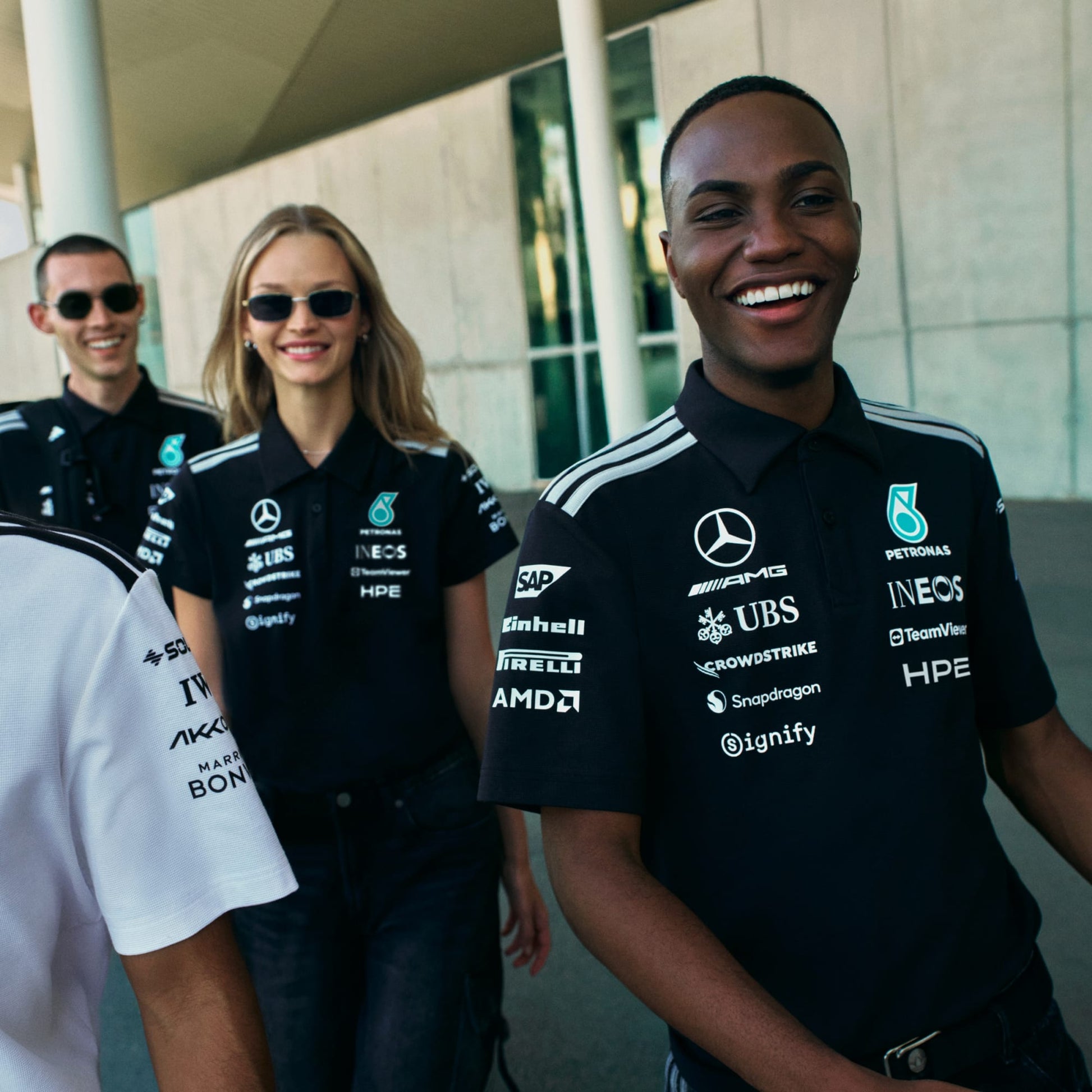 MERCEDES - AMG PETRONAS FORMULA 1 TEAM ENGINEERS POLO Shirt