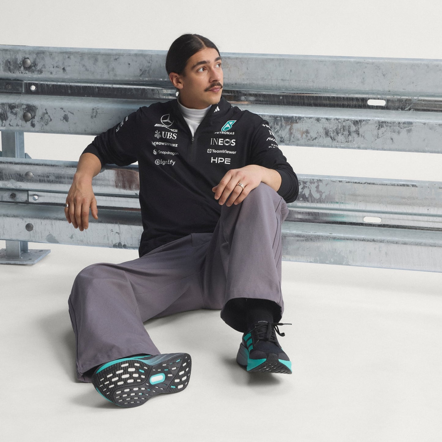 MERCEDES - AMG PETRONAS FORMULA 1 TEAM ENGINEERS QUARTER ZIP Sweatshirt