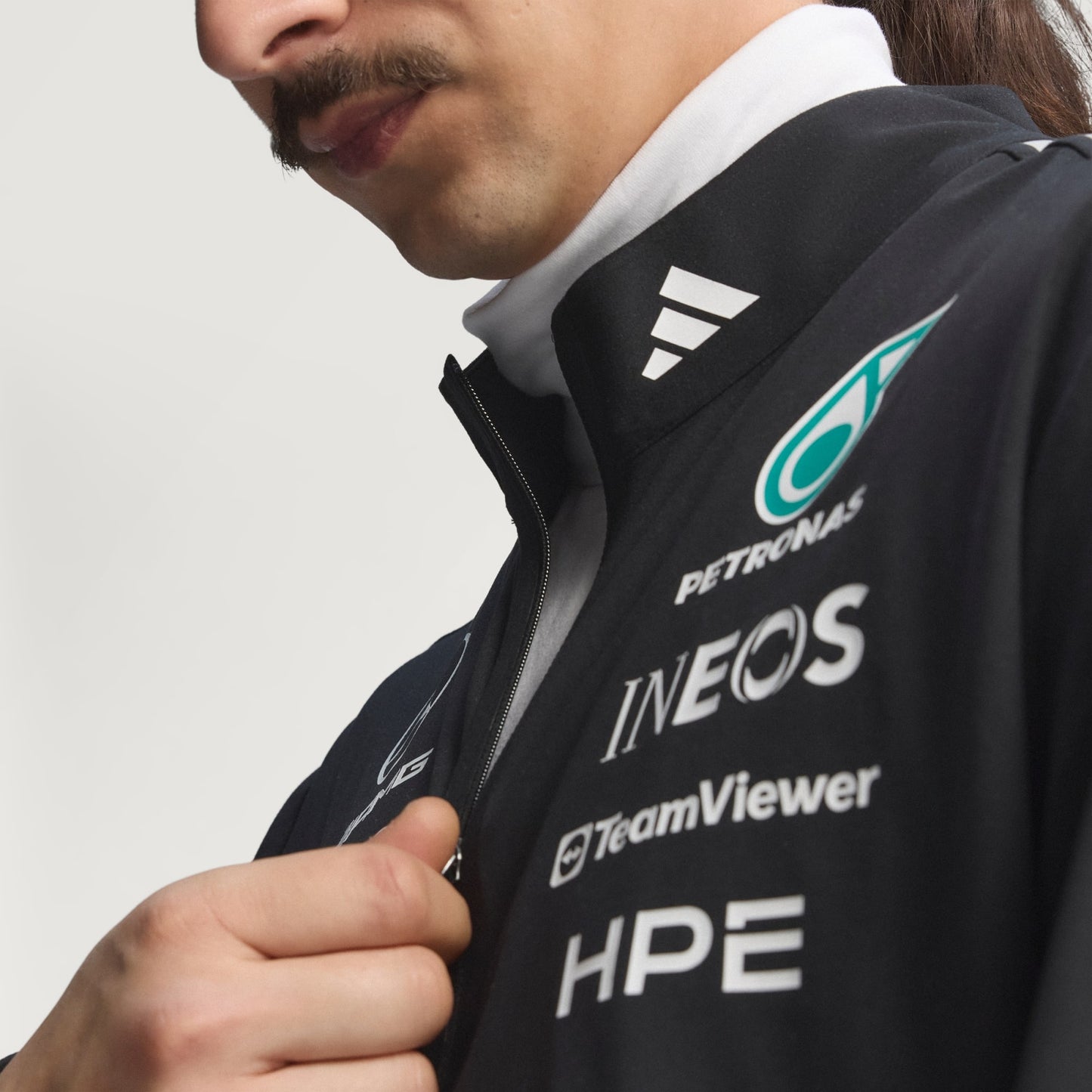 MERCEDES - AMG PETRONAS FORMULA 1 TEAM ENGINEERS QUARTER ZIP Sweatshirt