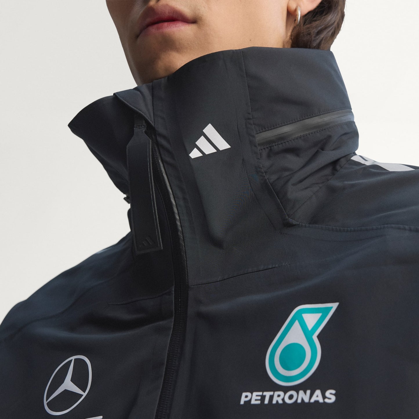 MERCEDES - AMG PETRONAS FORMULA 1 TEAM ENGINEERS RAIN PARKA