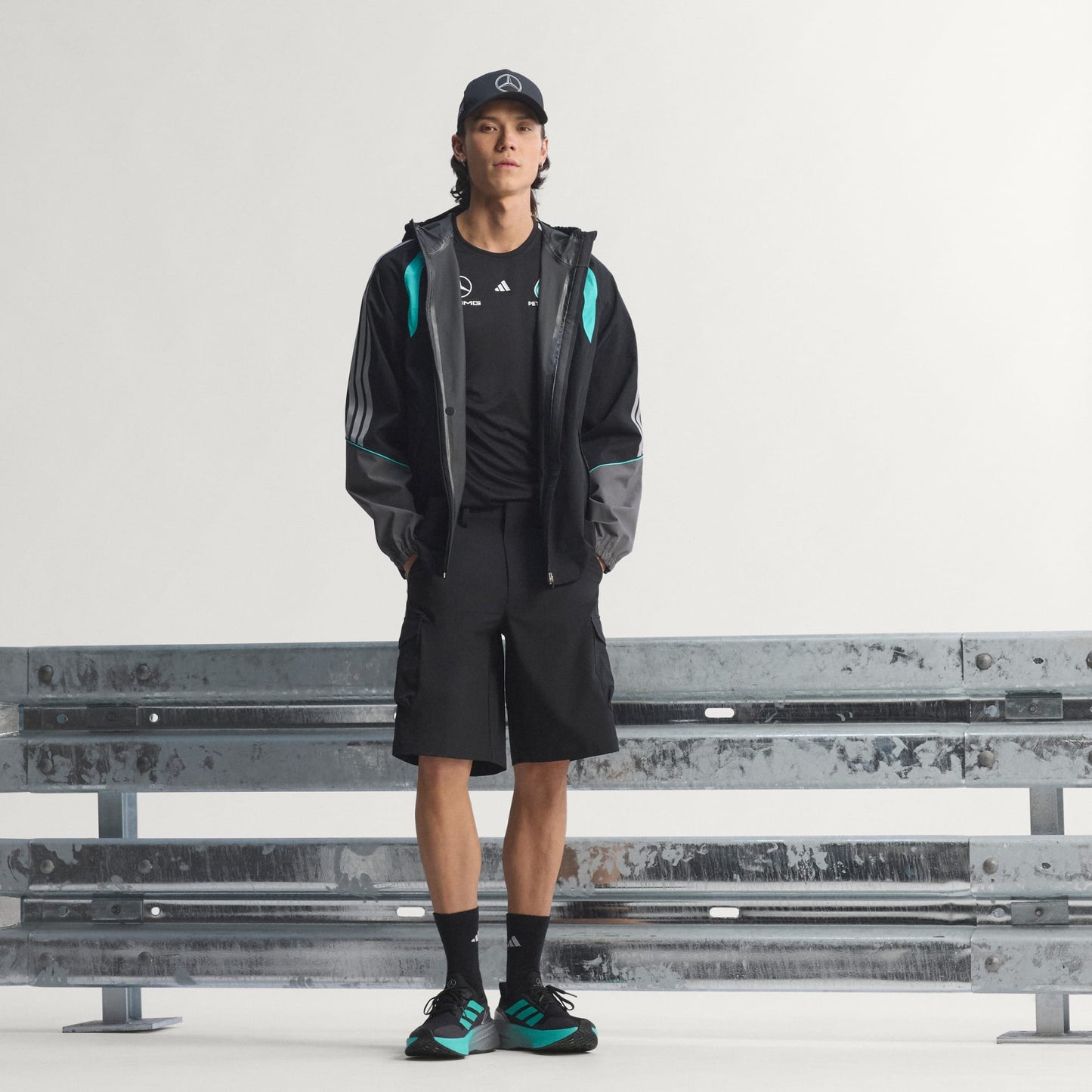 MERCEDES - AMG PETRONAS FORMULA 1 TEAM MECHANICS RAIN JACKET