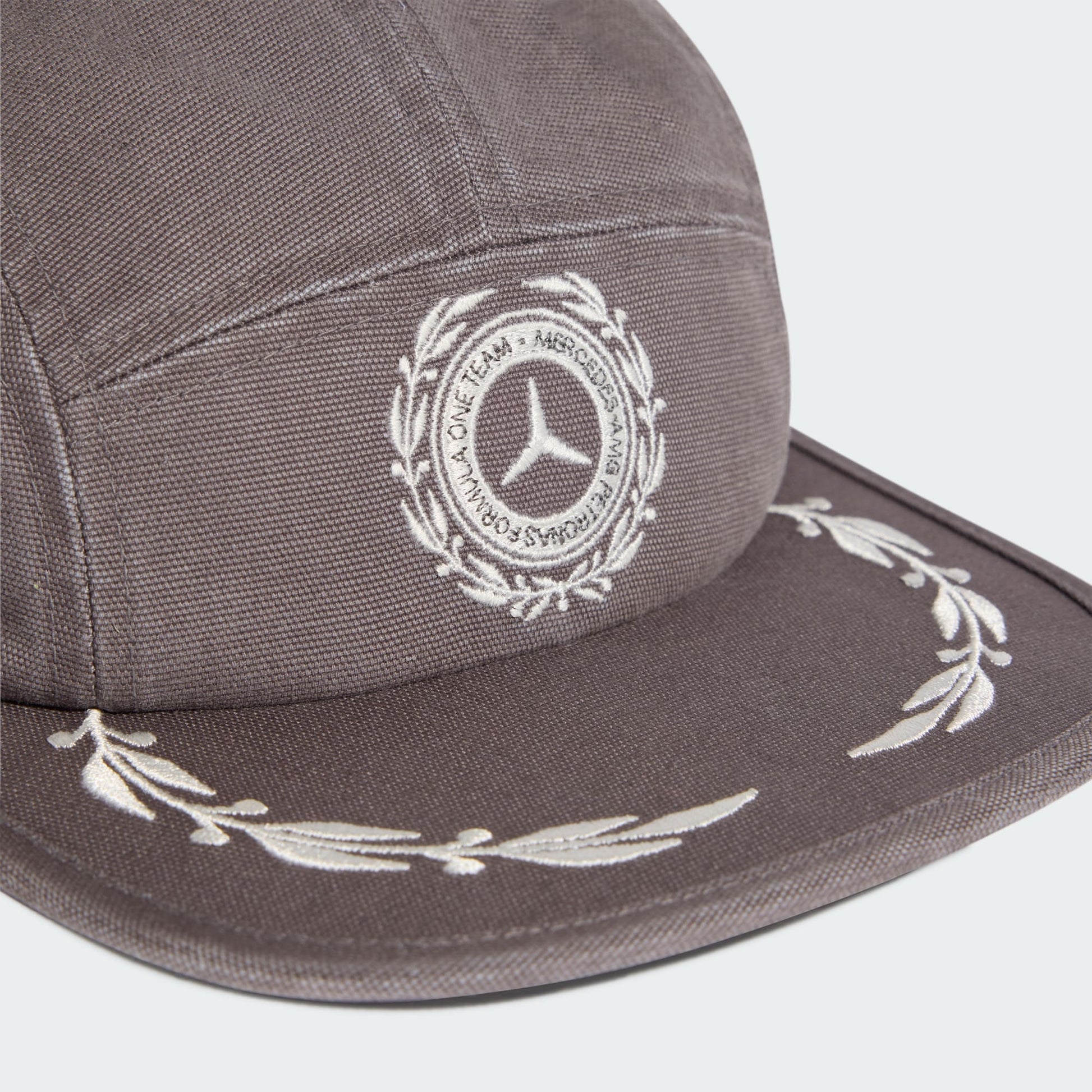 MERCEDES - AMG PETRONAS FORMULA 1 TEAM SILVER ARROWS FLAT CAP