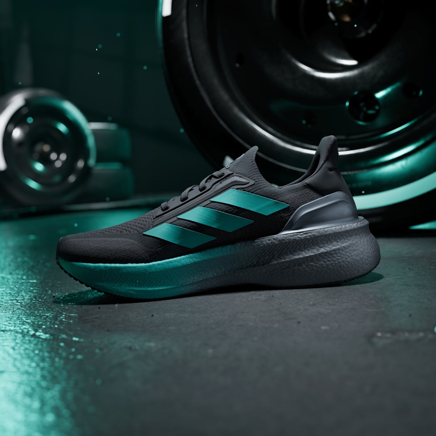 MERCEDES - AMG PETRONAS FORMULA ONE TEAM Ultraboost 5X M