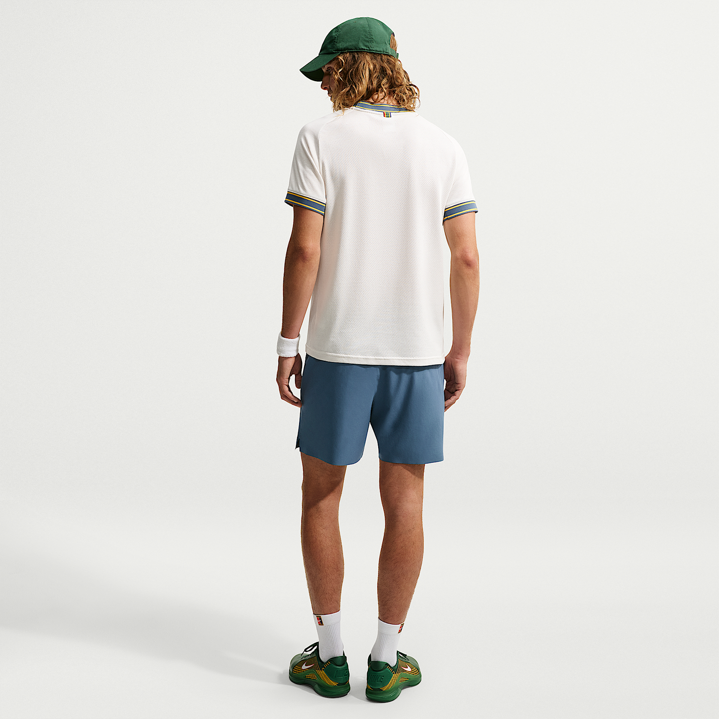NikeCourt Advantage
