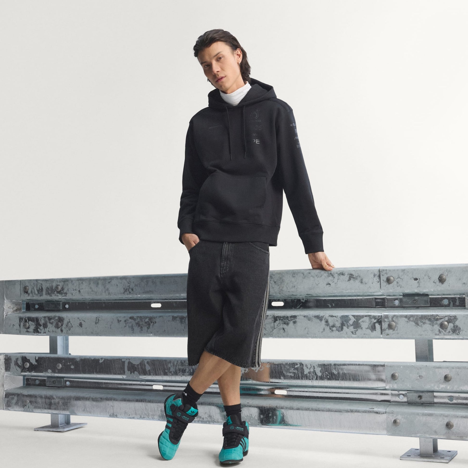 Mercedes - AMG Petronas Formula 1 Team Night Driver Hood Men