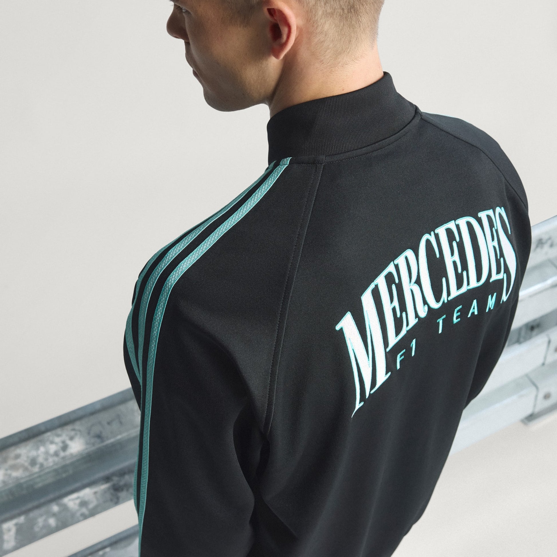 Mercedes - AMG Petronas Formula One Team Las Vegas Track Top Men