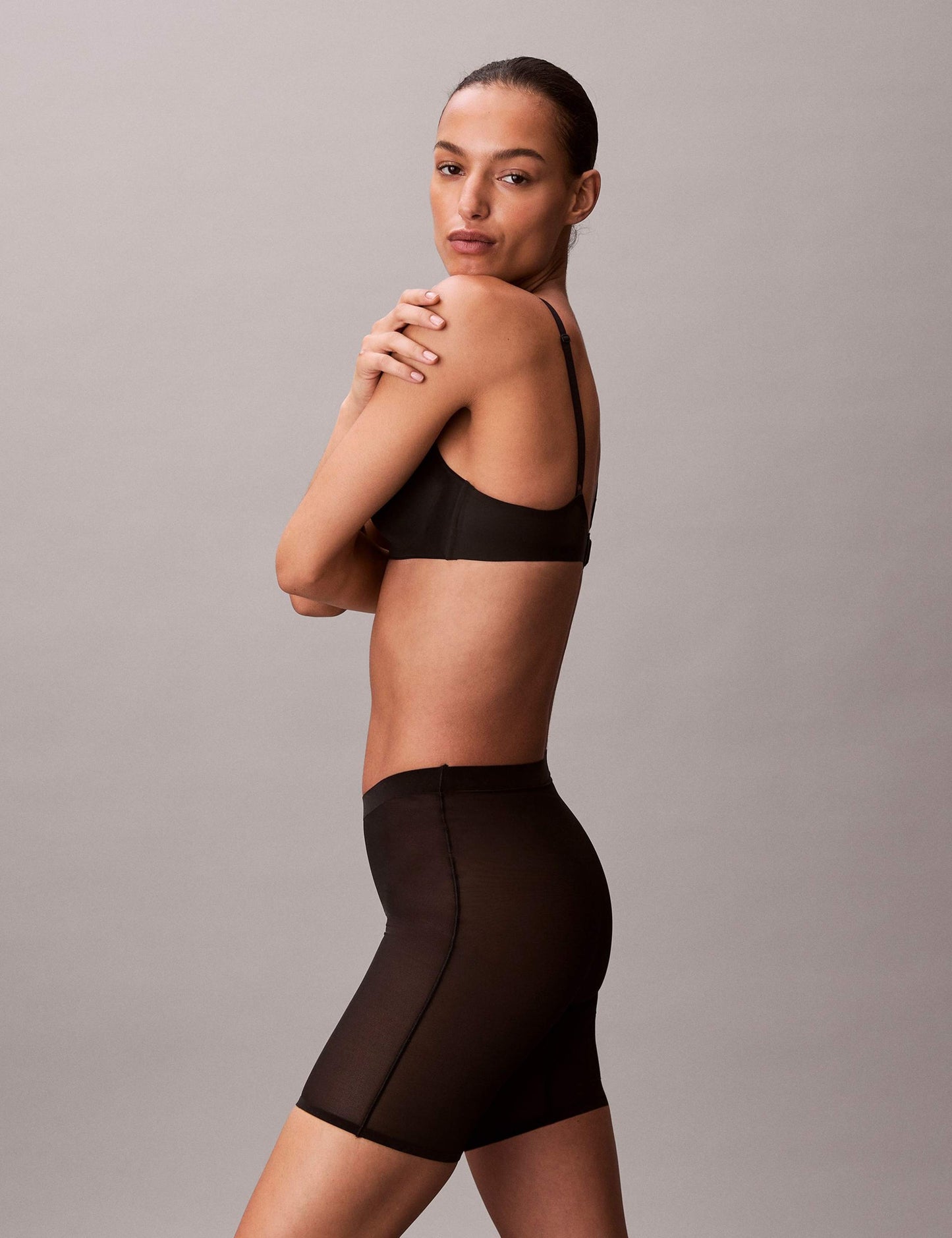 Minimalist Mesh Light Control Rise Shaping Shorts