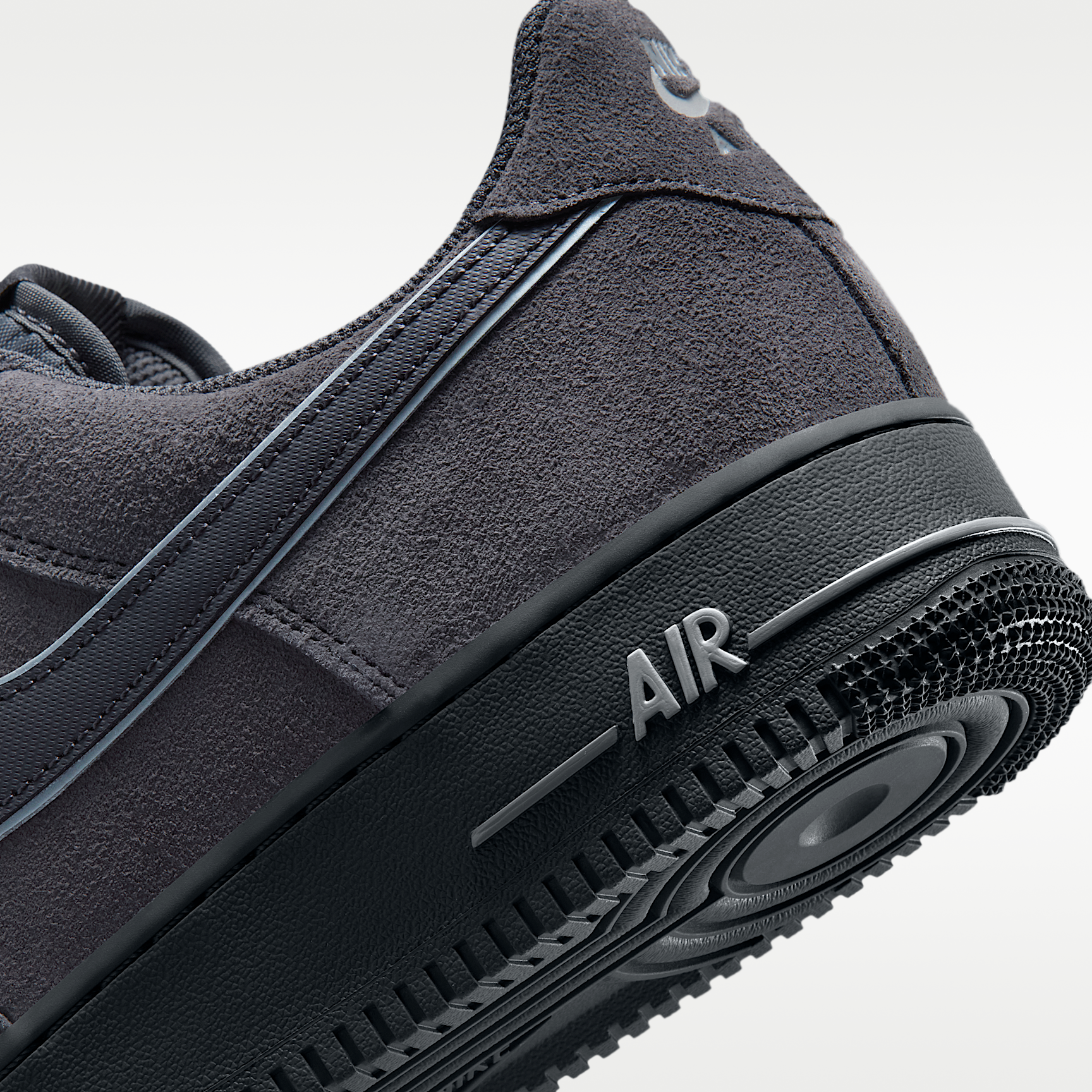 Nike Air Force 1 '07 LV8