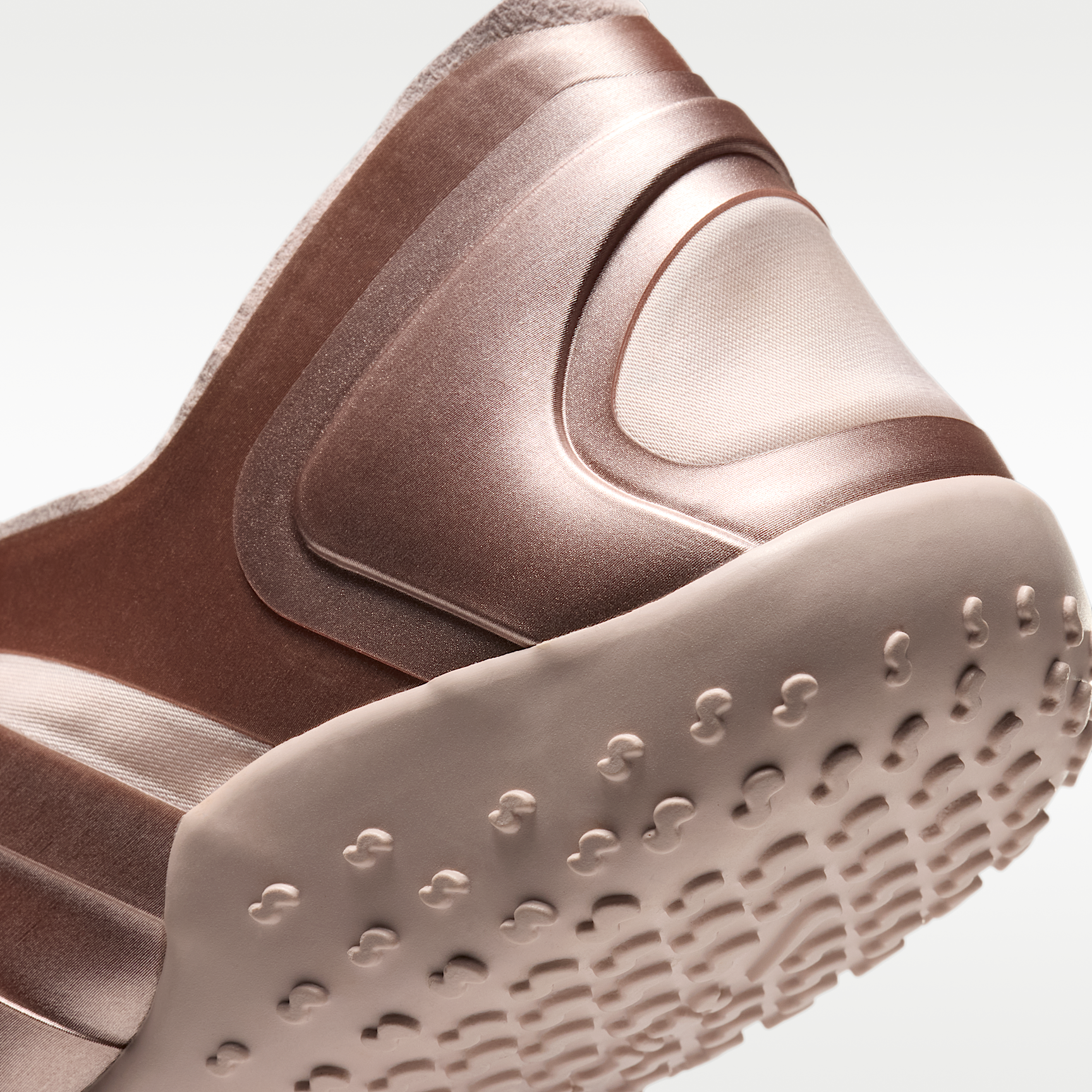 NikeSKIMS Rift Satin